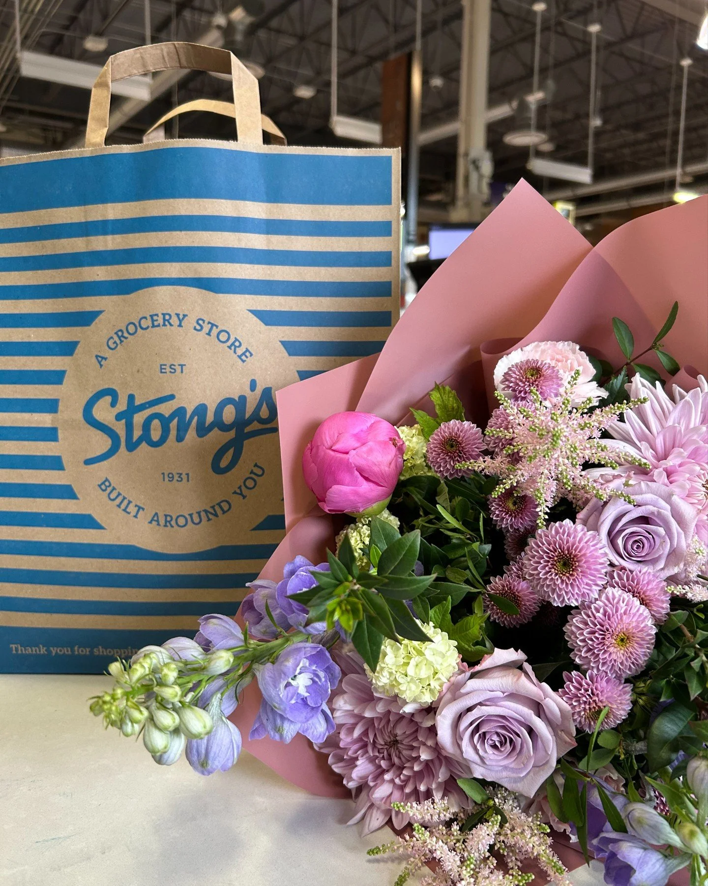 From everyday essentials to our beautiful STEMS flowers, everything you love about Stong&rsquo;s is now just a click away. 💐

Explore the new express shop site through the link in our bio.

#StongsMarket #GroceryStore #ShopLocal #IndependentGrocer #
