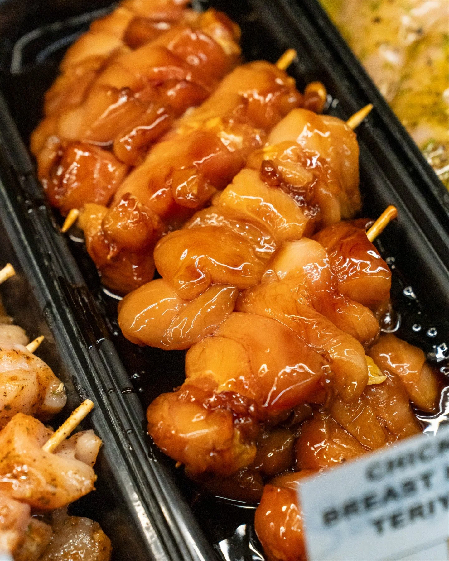 Kickstart the week with flavour. Our marinades make chicken and beef skewers an effortless, delicious meal. Just grill and enjoy! 🙌

#StongsMarket #GroceryStore #ShopLocal #IndependentGrocer