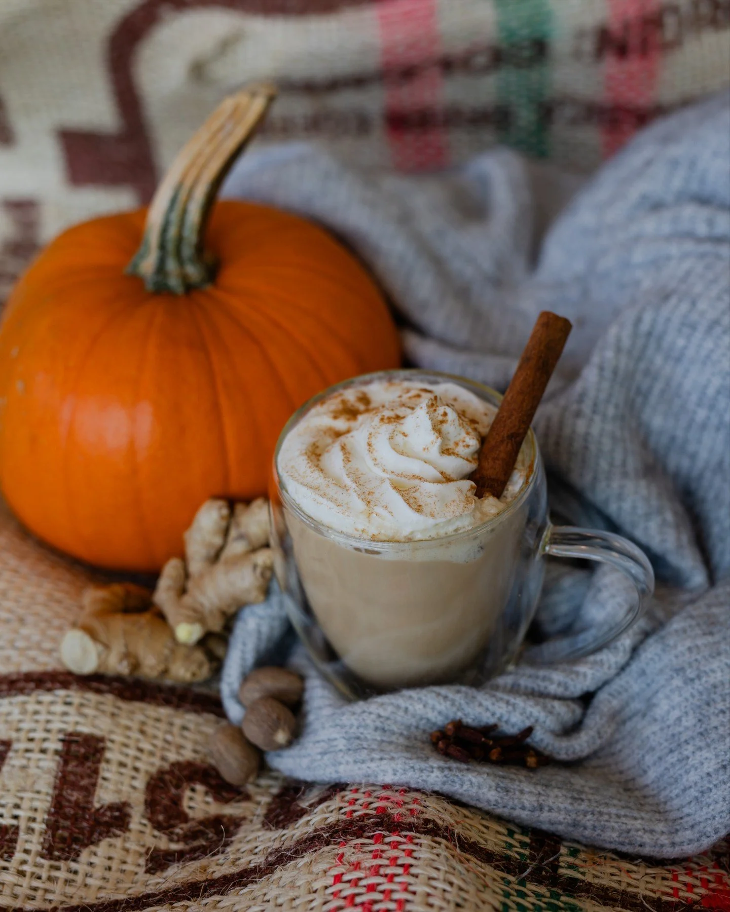 October&rsquo;s first sip is brought to you by our pumpkin spice latte. 🎃

#StongsMarket #GroceryStore #ShopLocal #IndependentGrocer #PumpkinSpice