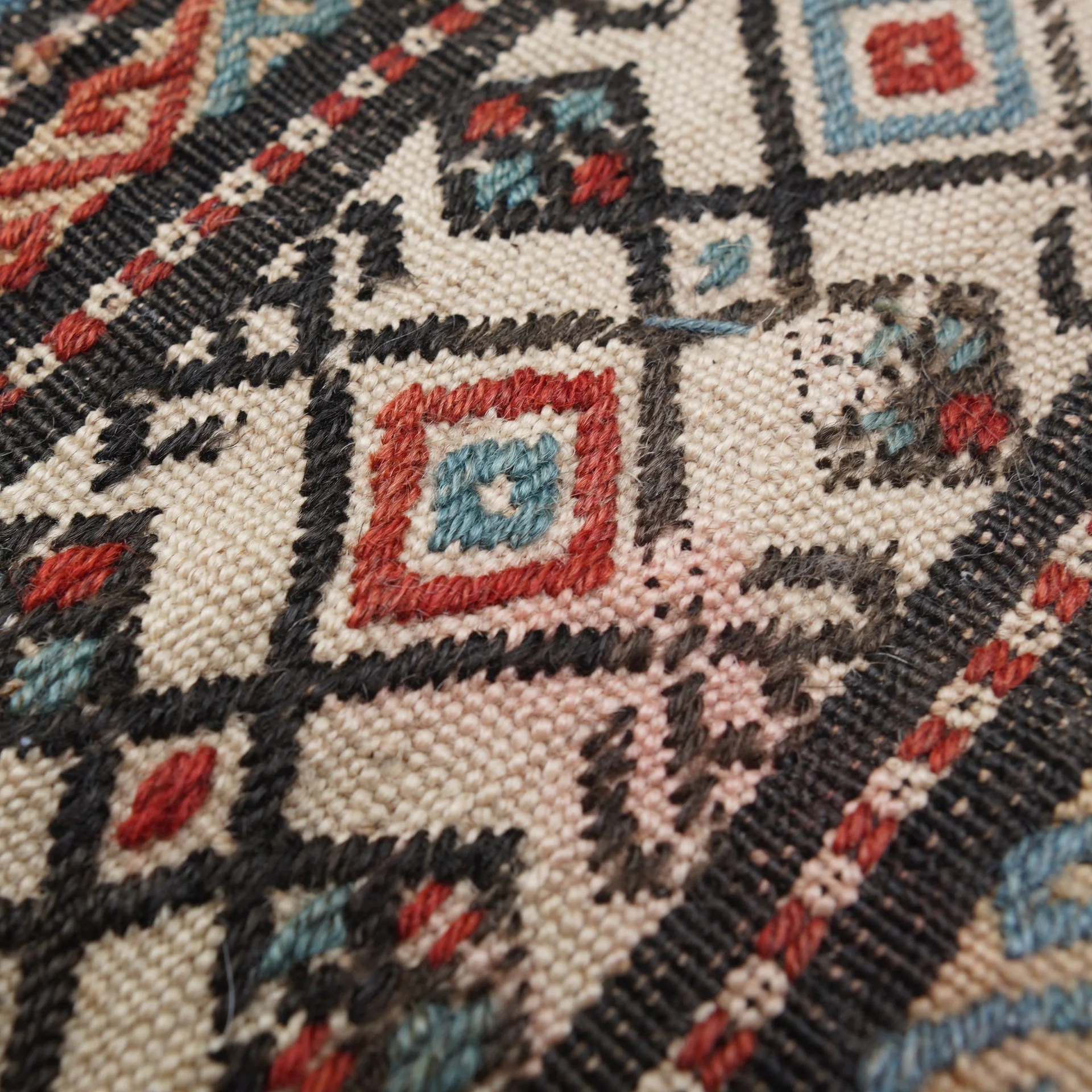 2565 detail 3.jpg