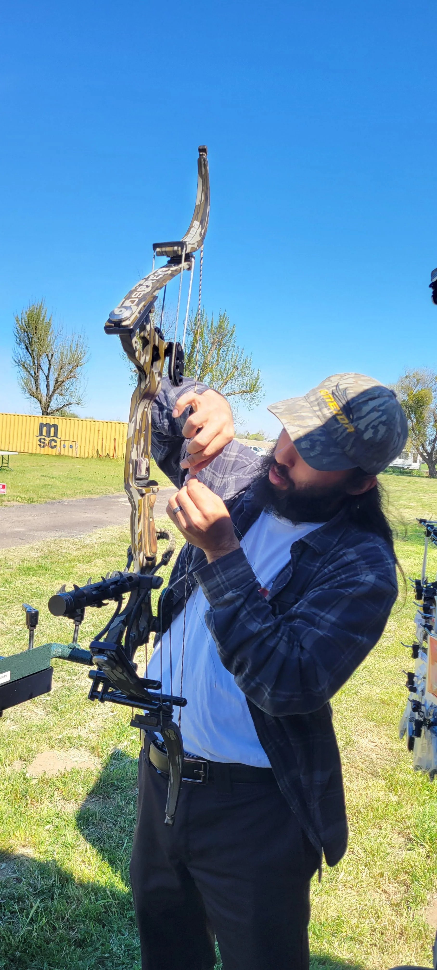 Lever bow on vice.jpg