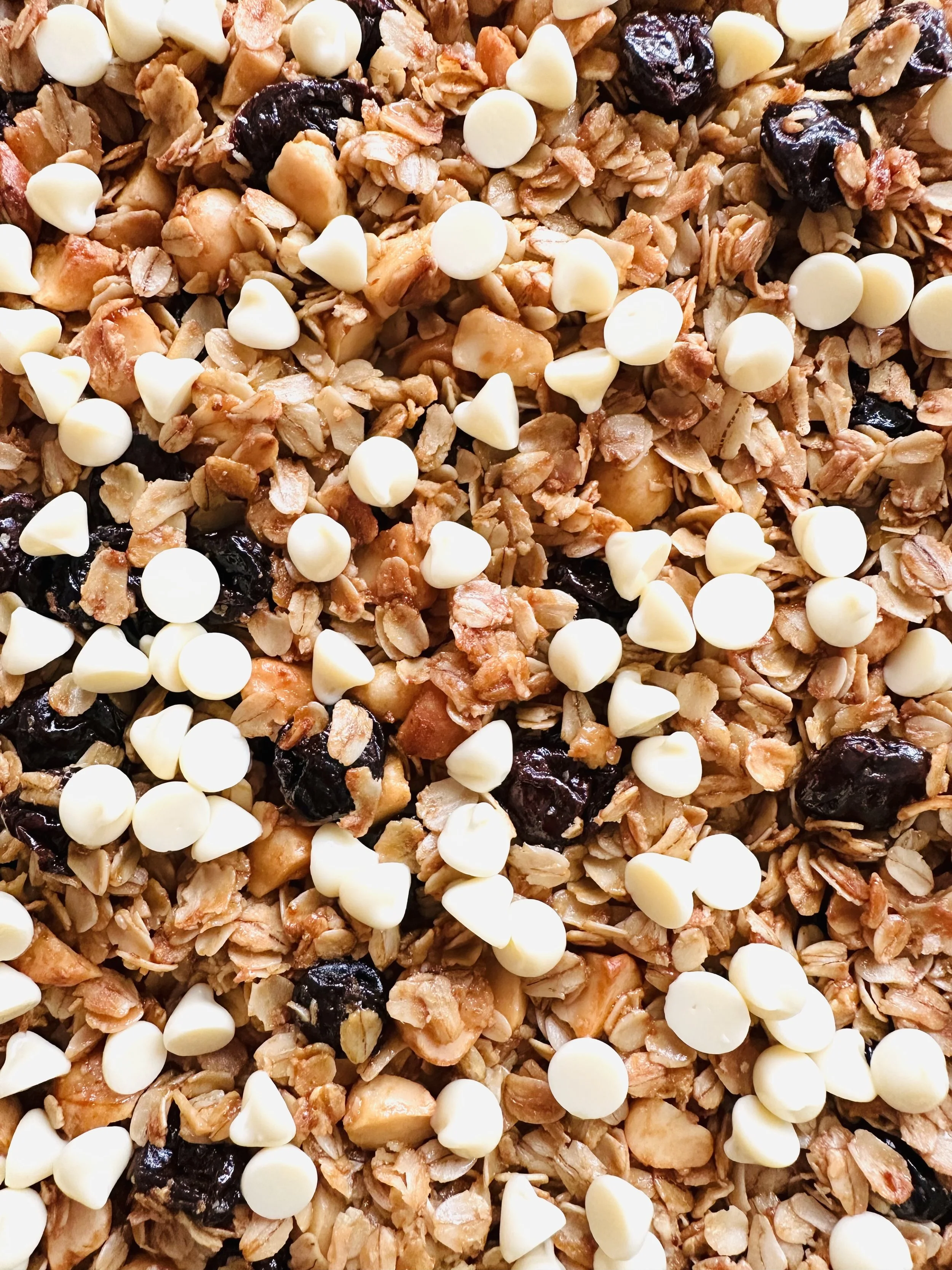 Macadamia Cherry White Chip Granola