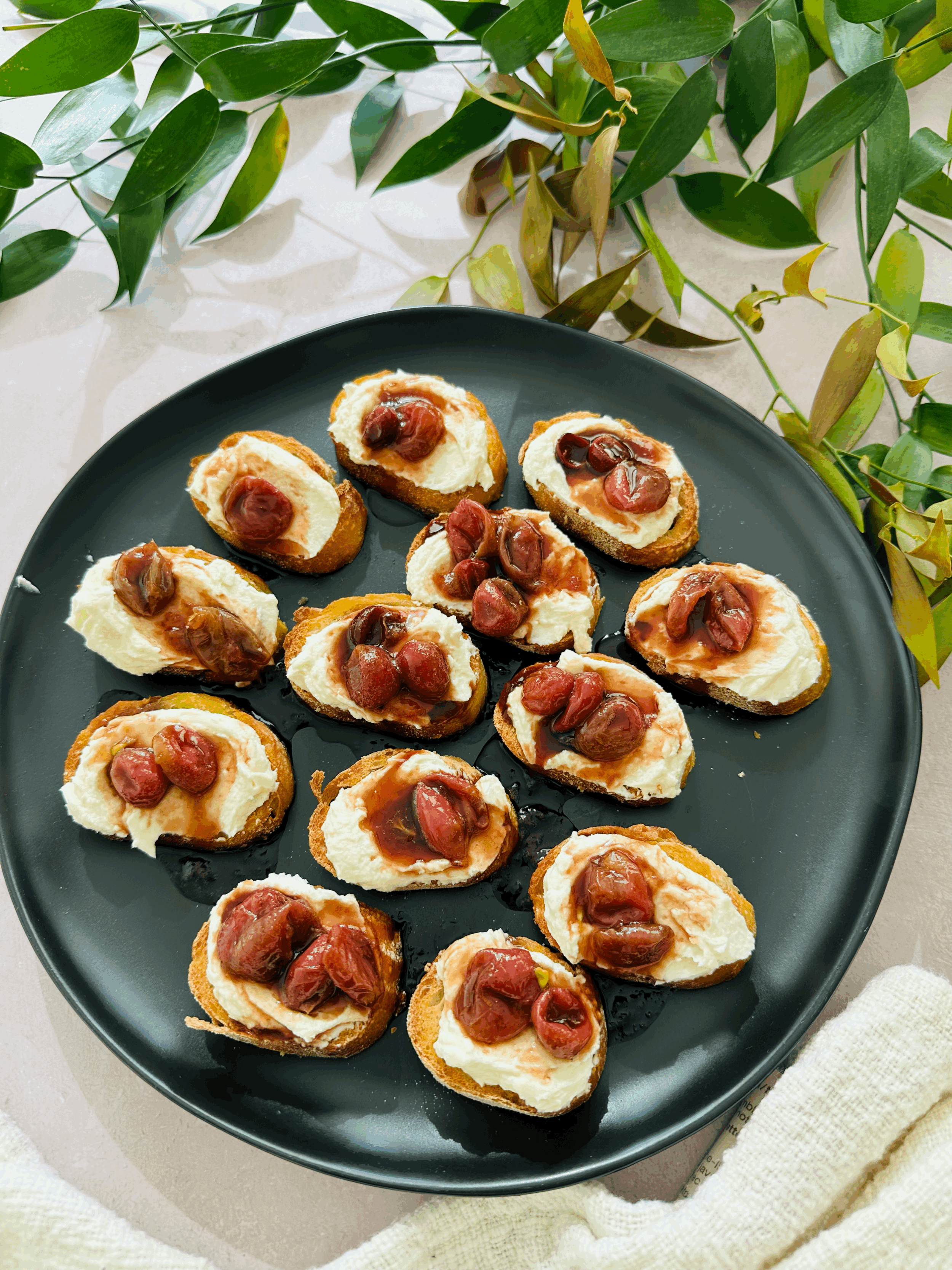 Grape &amp; Goat Cheese Crostinis