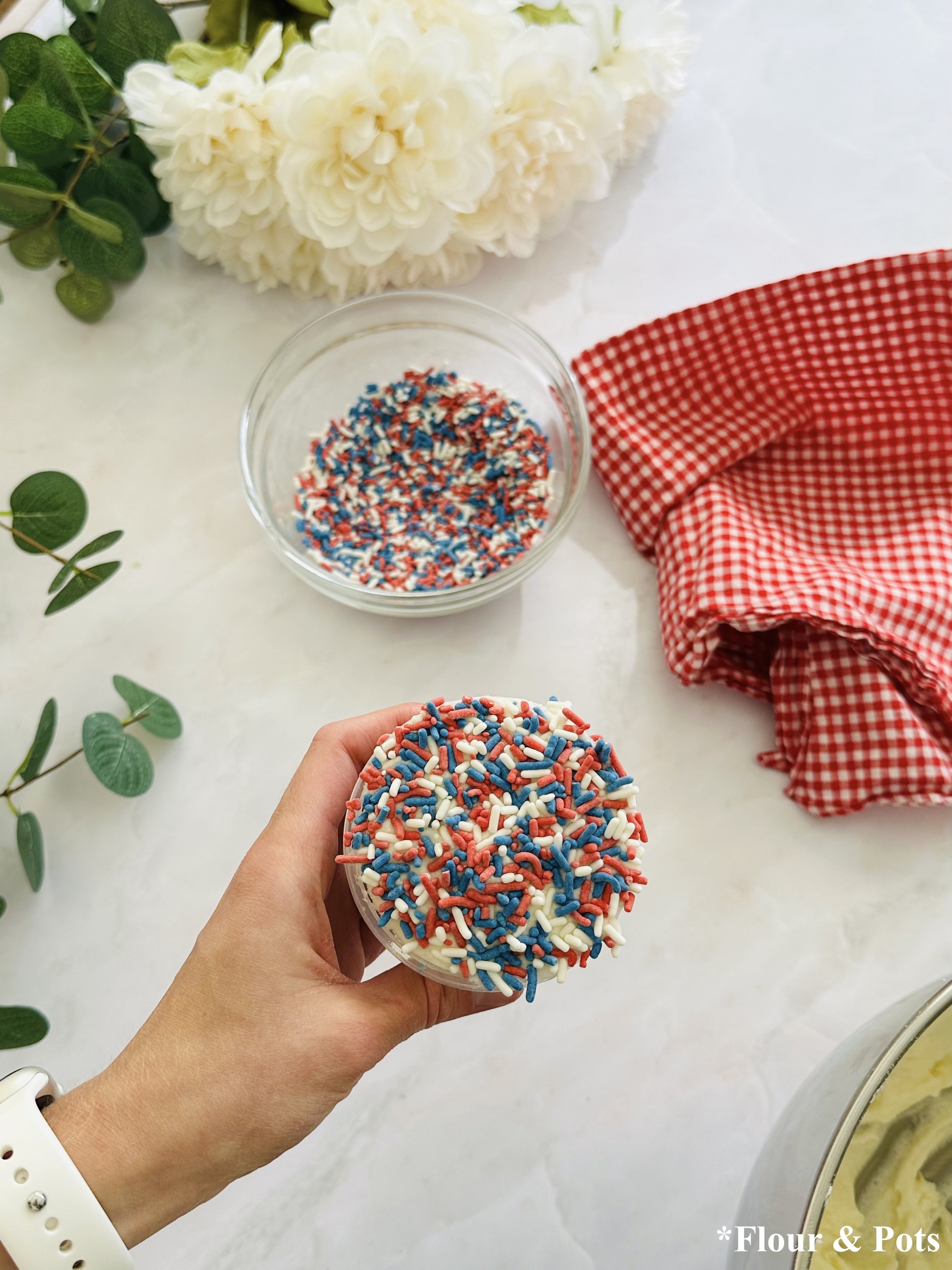 Homemade mini cake jars