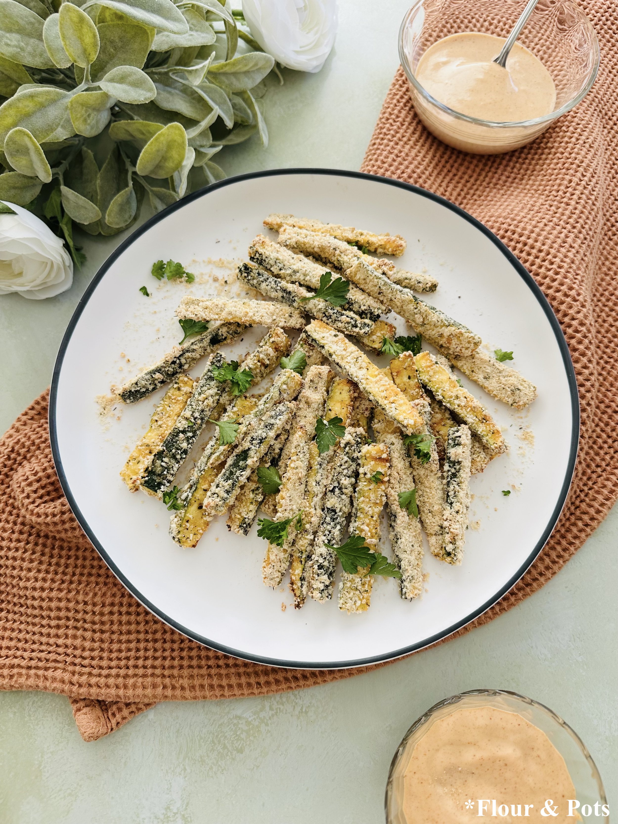 Crispy Baked Zucchini Fries with Homemade Fry Sauce