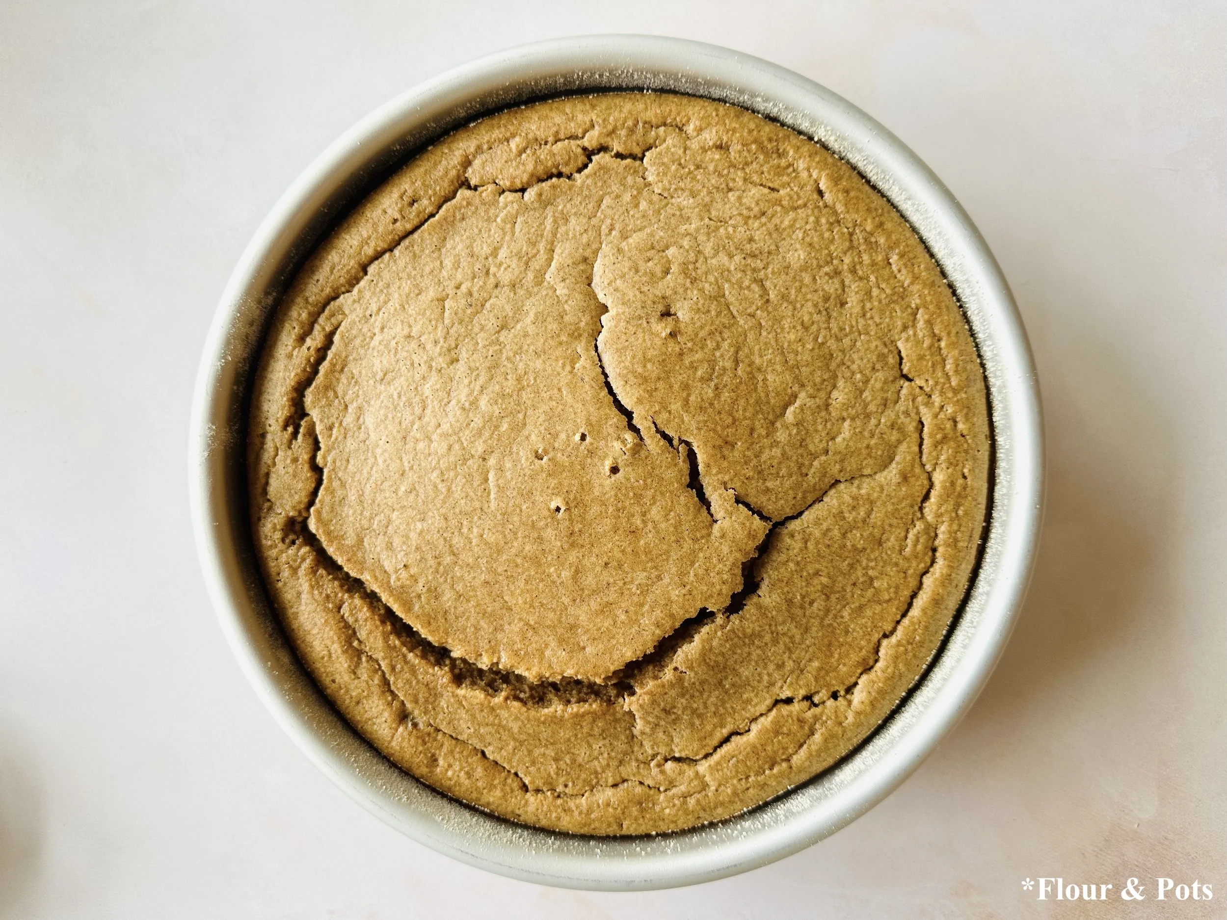 Healthy Cinnamon Roll Blended Oatmeal Breakfast Cake Baked