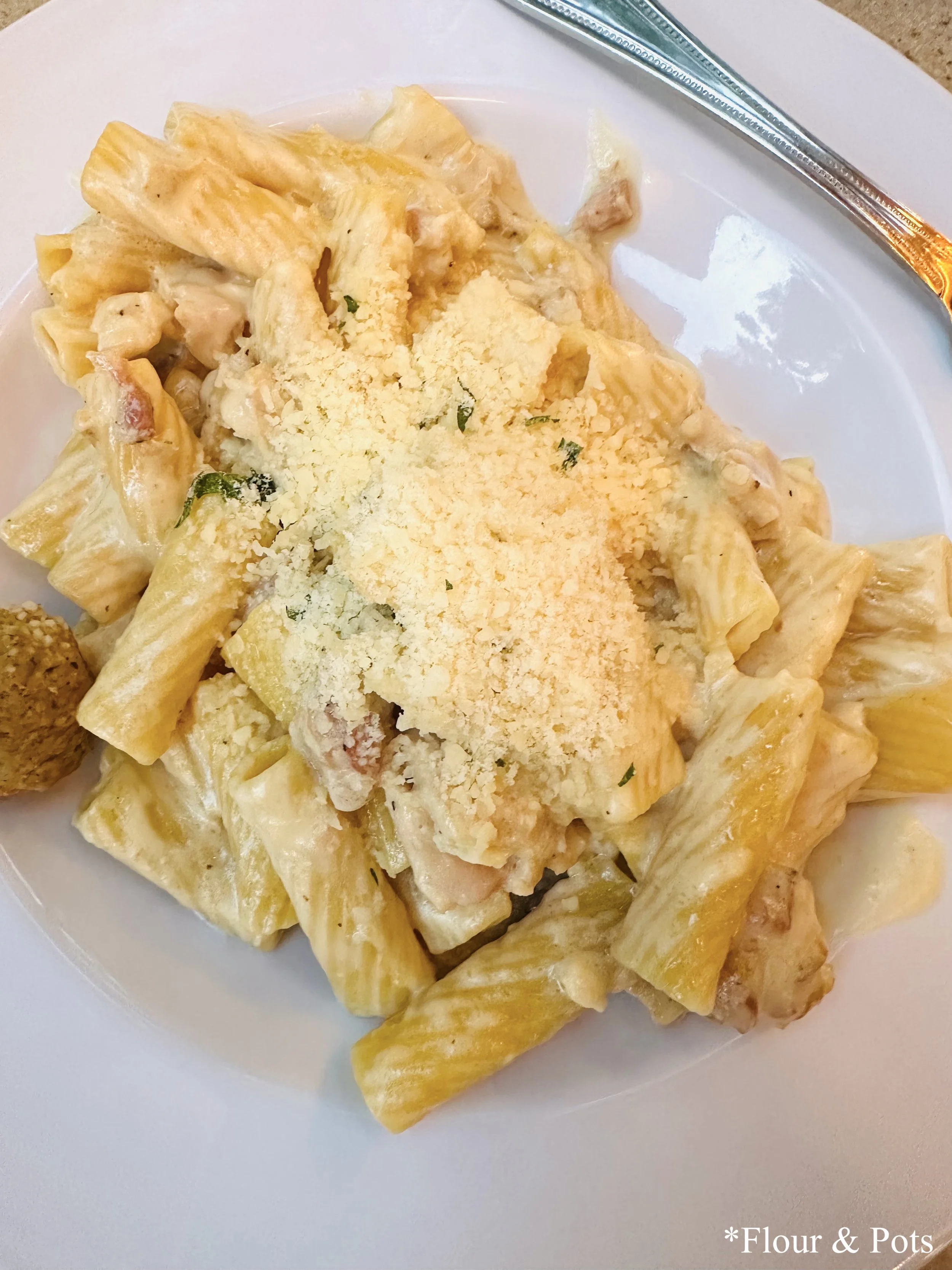 Boardwalk Pizza & Pasta Four Cheese Chicken Pasta dish at Disneyland.