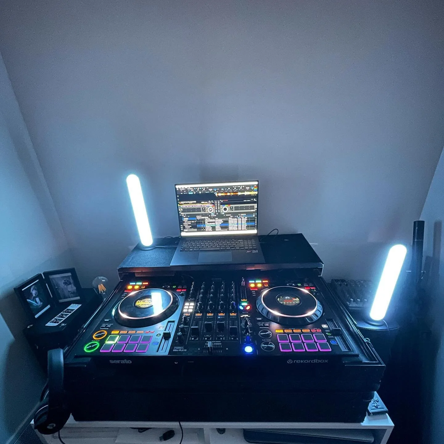 It ARRIVED! My brand new FLX10 dj controller is all set up! 

Shoutout to @emiaudio for the awesome service. 

#dj #djmaghomestudio #djlife #djing #mndj #minnesotadj #minneapolisdj #minneapolisdjs #djmn #mnweddingdj #minnesotaweddingdj #minneostawedd