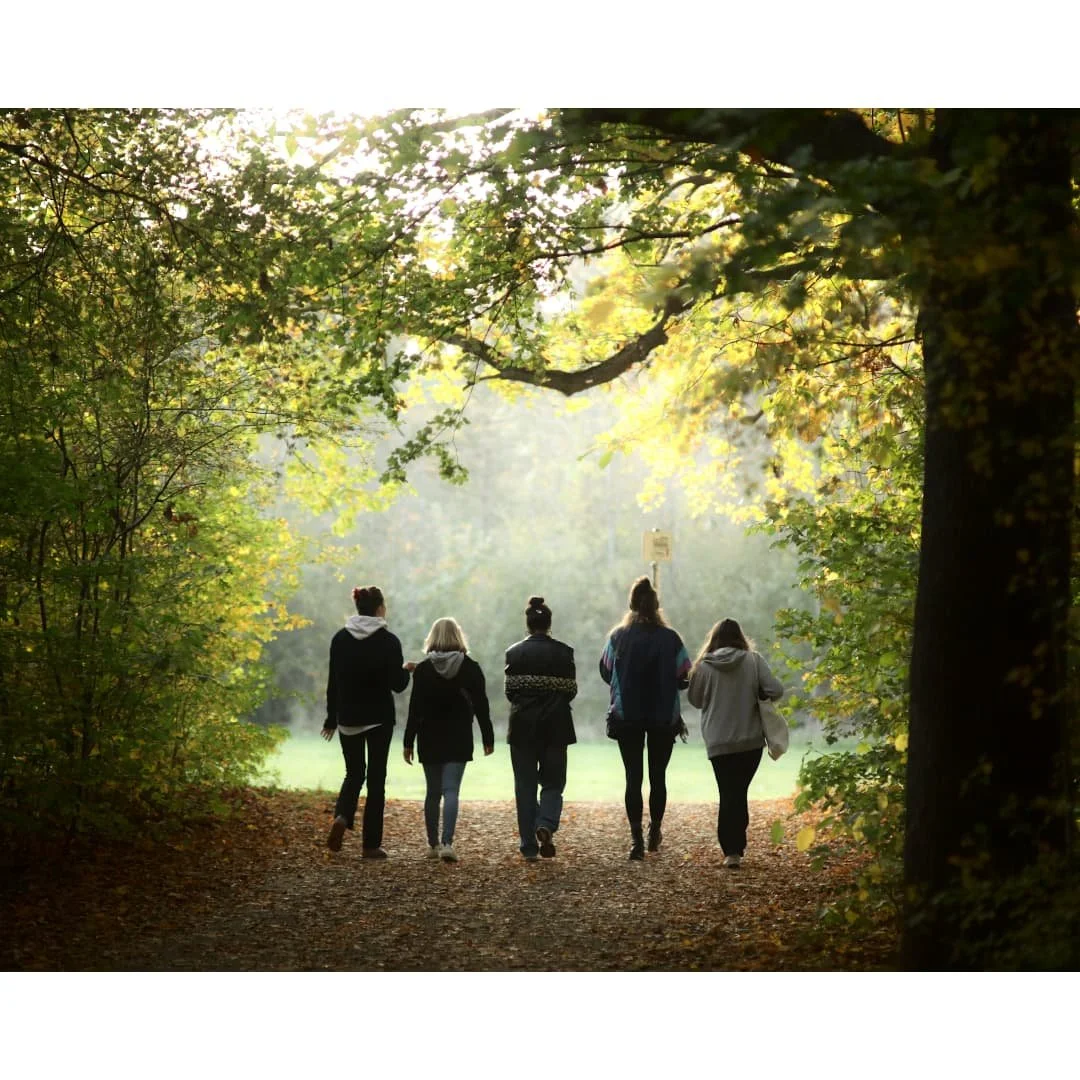 The Album is gonna drop soon...😉
Anybody else gets that Indie-Band-Coverart feeling...? Oder nur ich...?
#autumn 
.
#autumnvibes #autumnmood #herbst #herbstzeit #herbstfarben #ig_leipzig #girls #group #canondeutschland