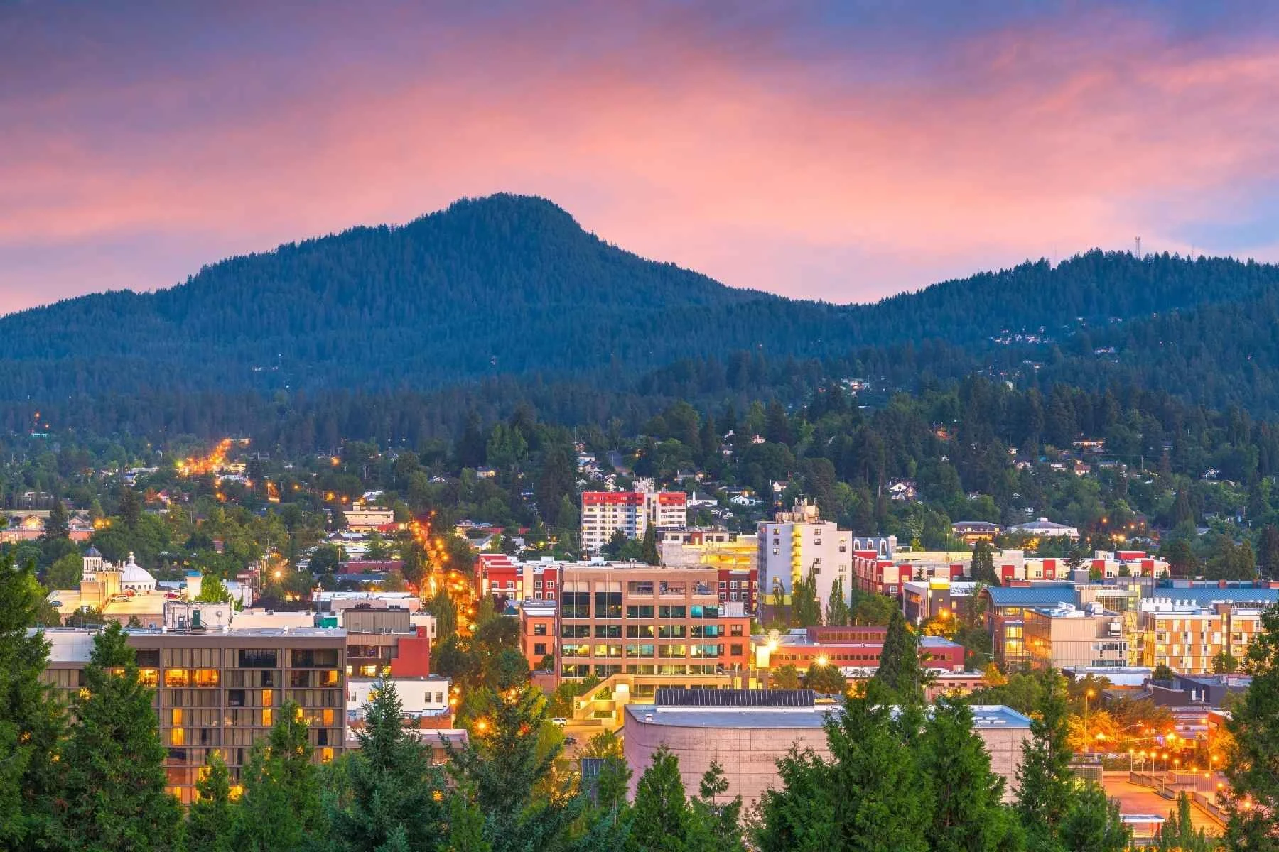 Eugene Oregon, an execellent hub for a bunkhouse road trip rental.