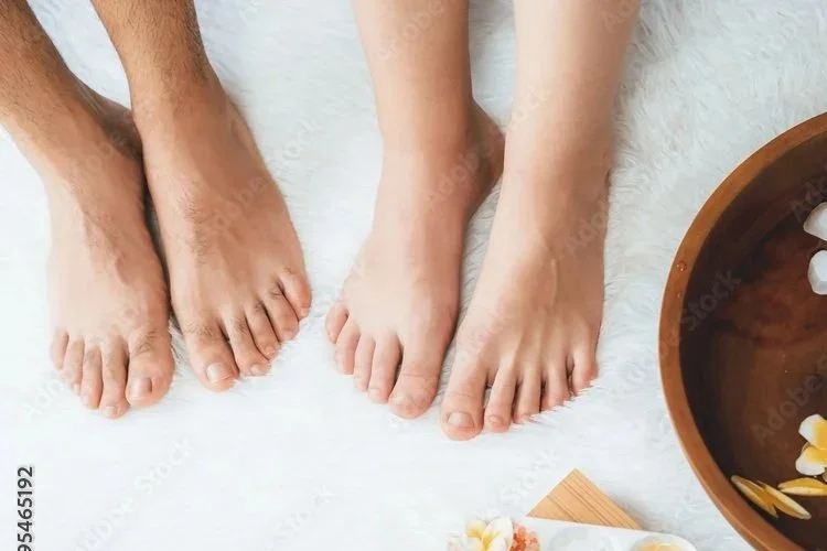 Essential Bio Puls Detox Foot Spa with a friend