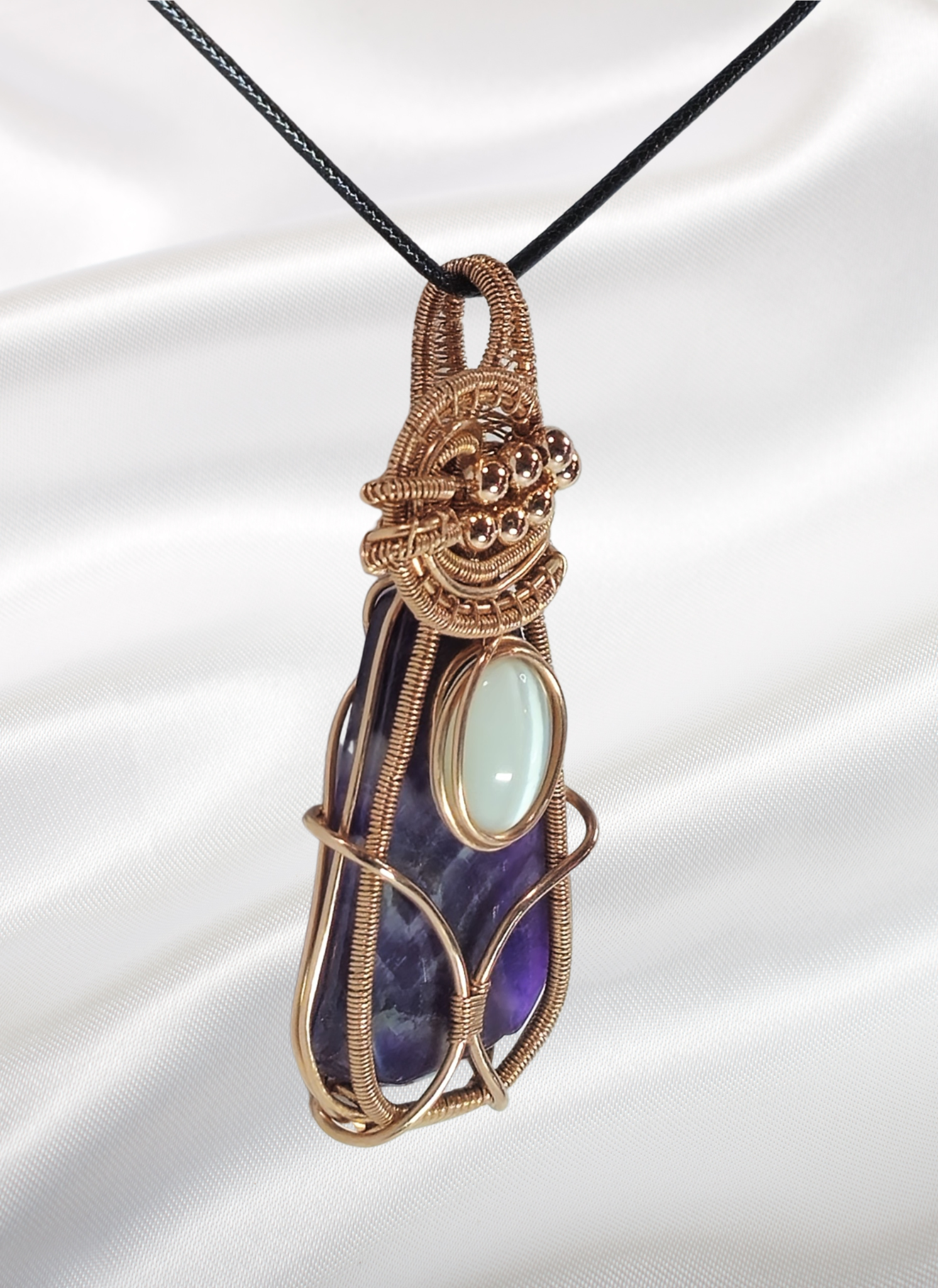 amethyst white cats eye01.png