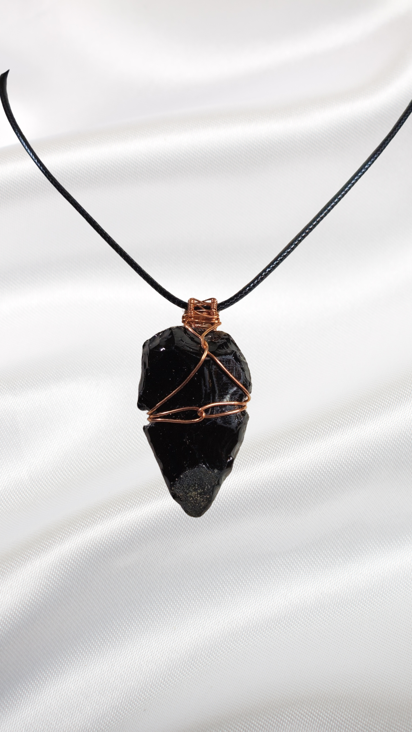 Black Obsidian Arrow Head 05.png