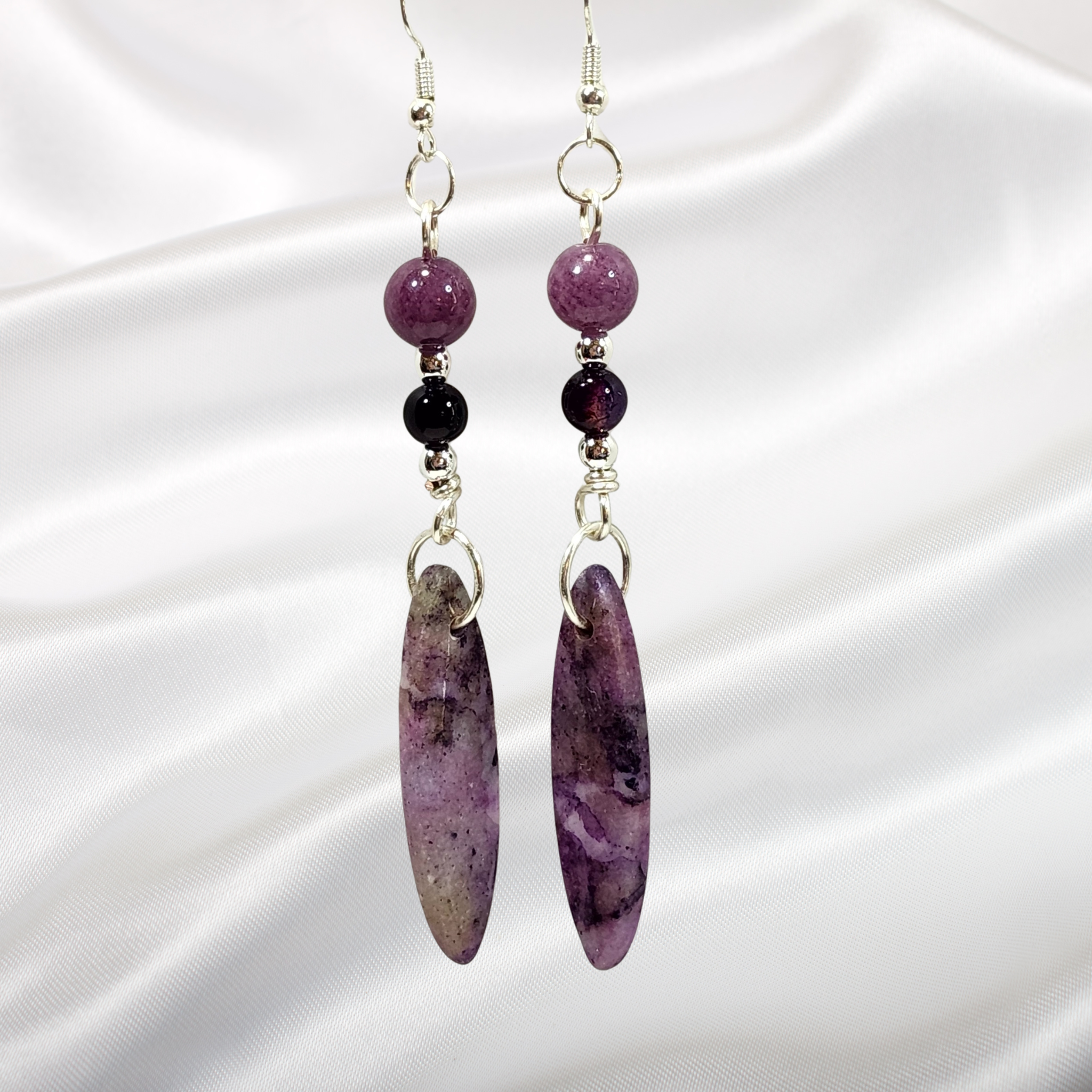 Purple Lepidolite Amethyst Earing 01.png