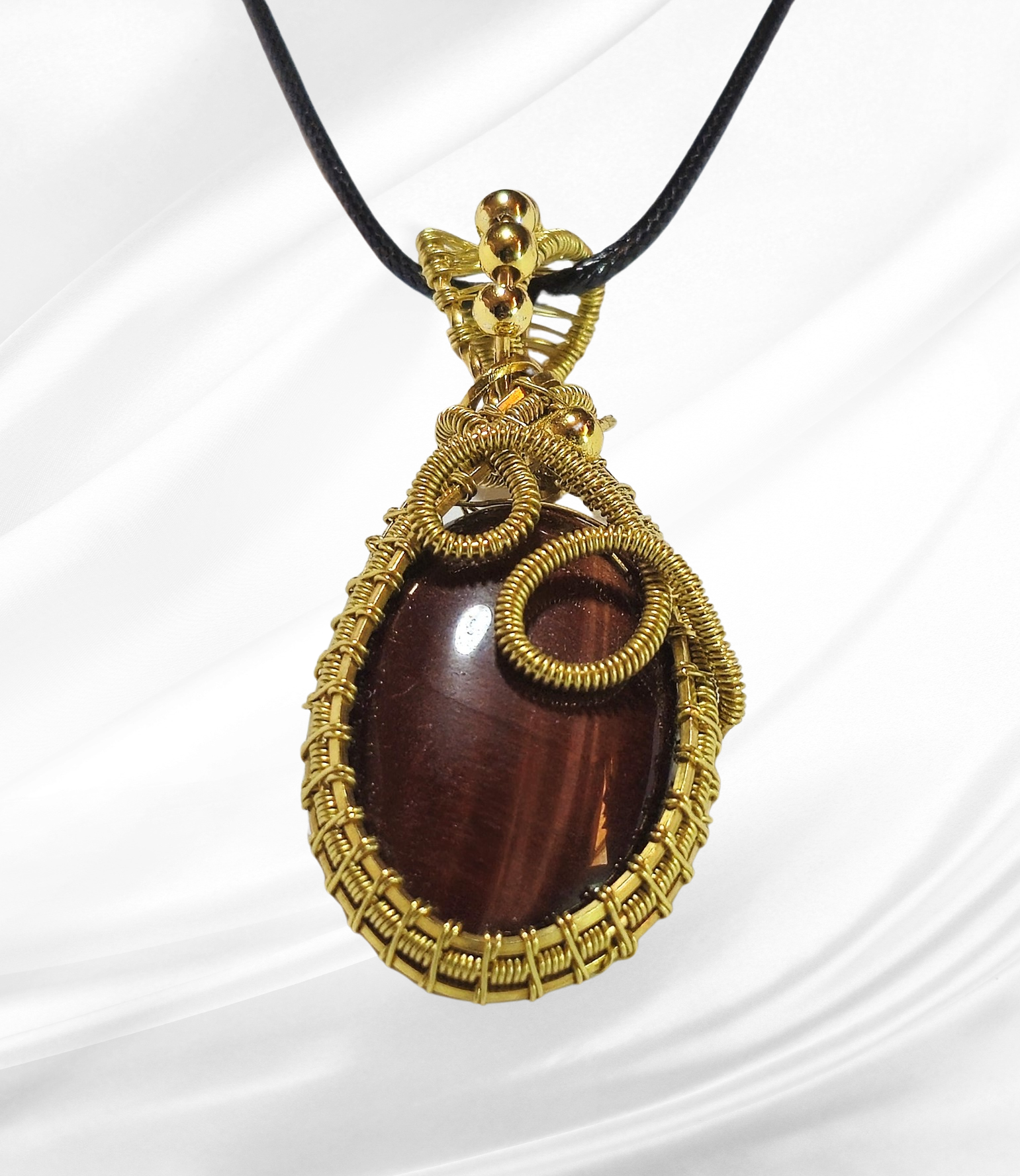 African red tiger eye pendant07.png