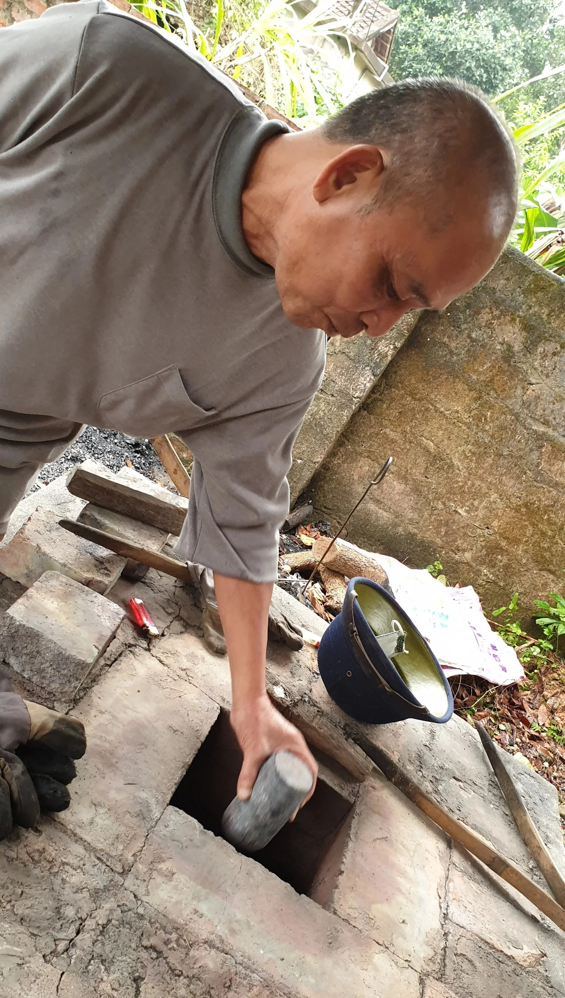 Placing the Crucible in the Oven