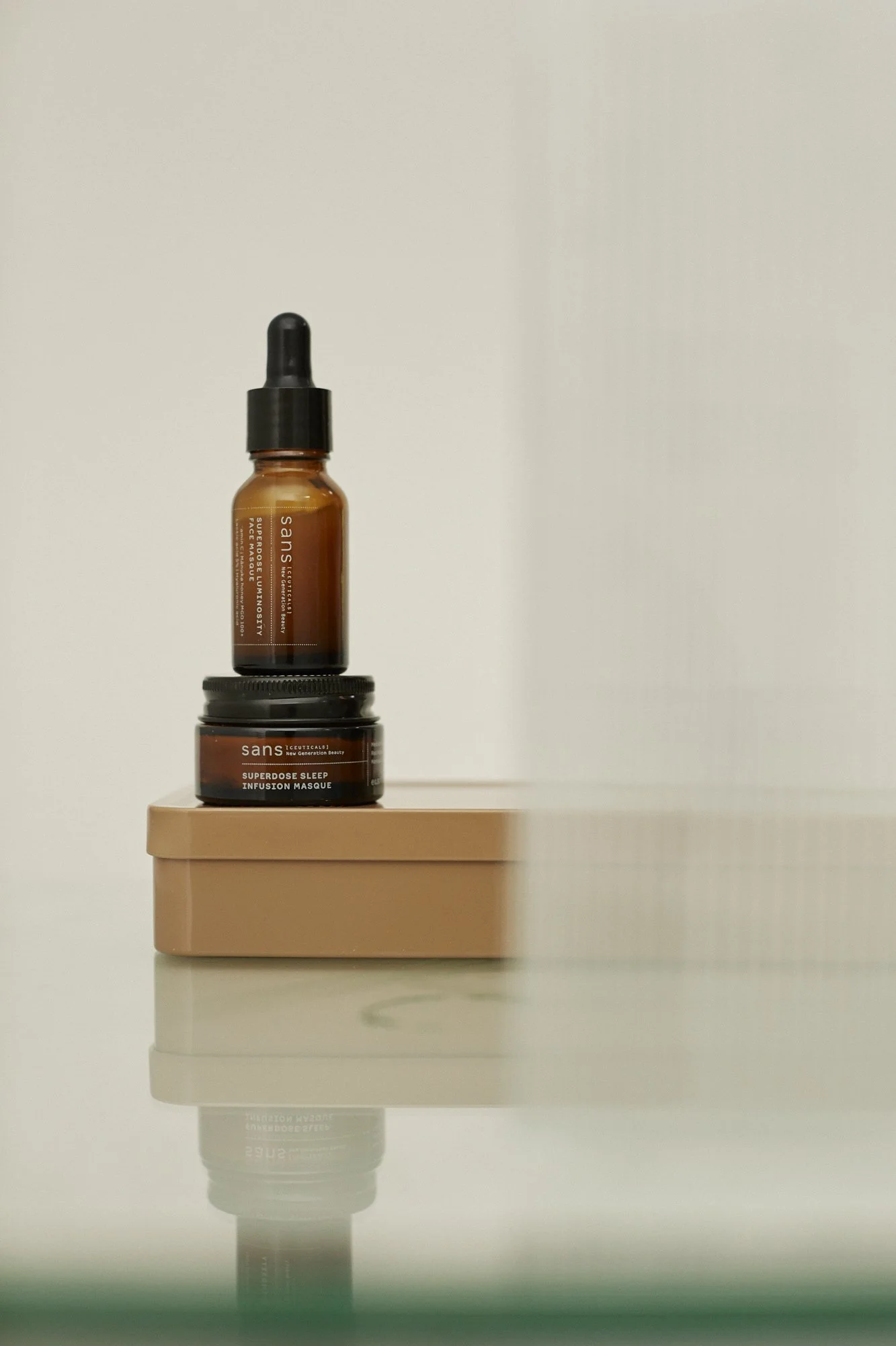 clare-buchanan-sans-ceuticals-skincare-brand-copywriting-02.jpg