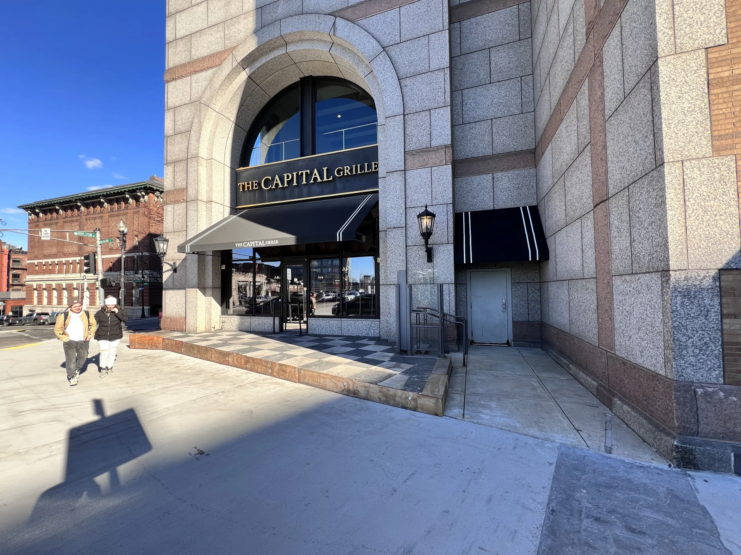 Awnings &amp; Enclosures for Commercial Properties