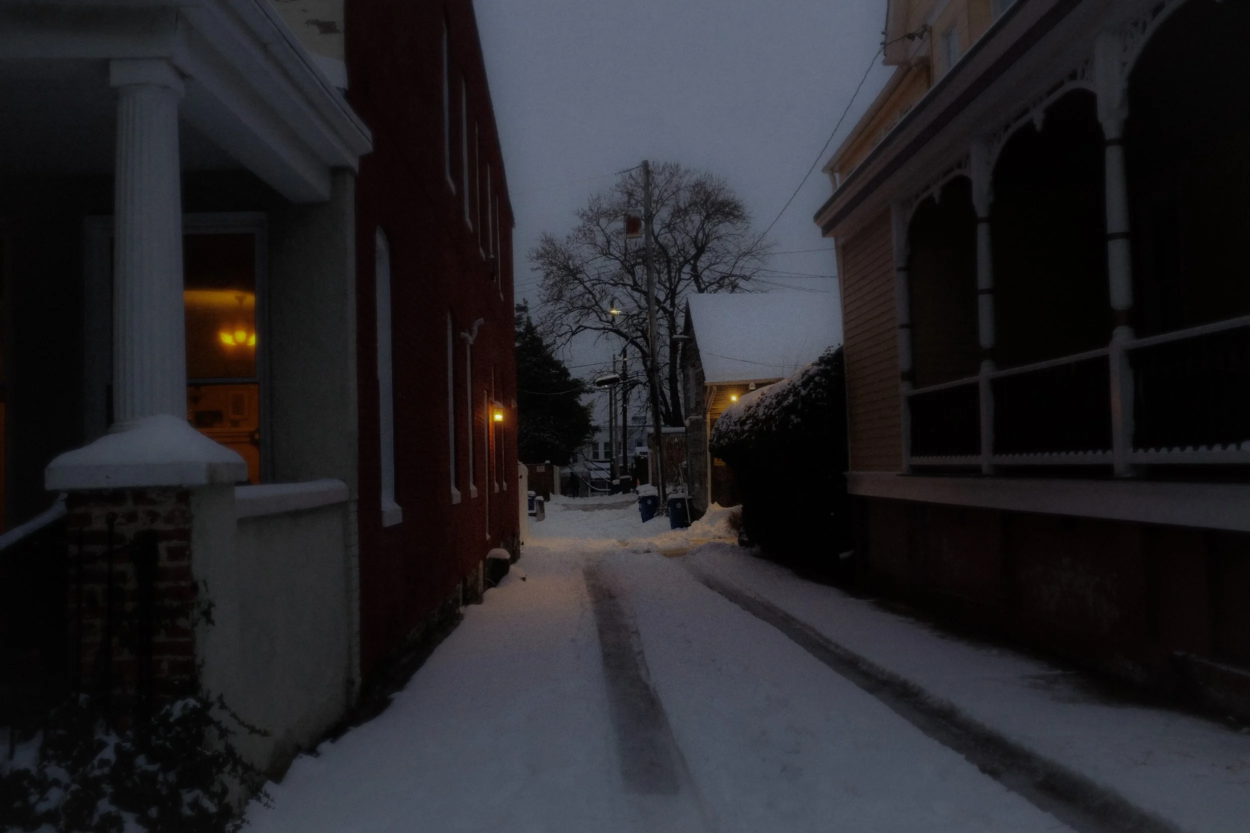 snow alley.jpeg