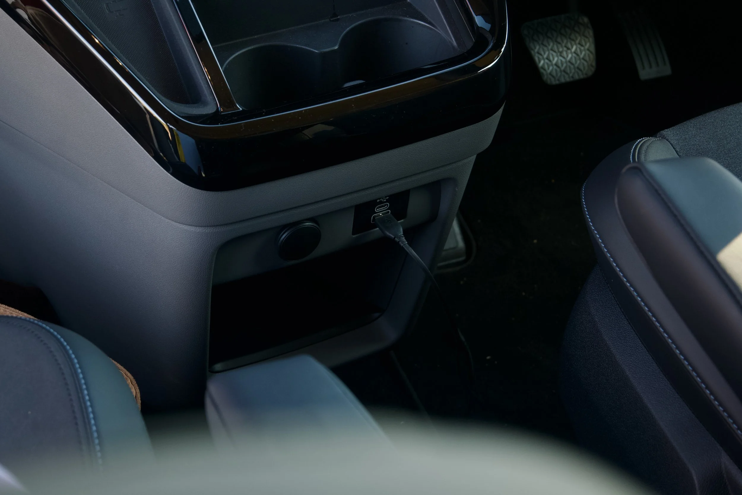Ford-Touneo-Active-X-family-car-review21.jpeg