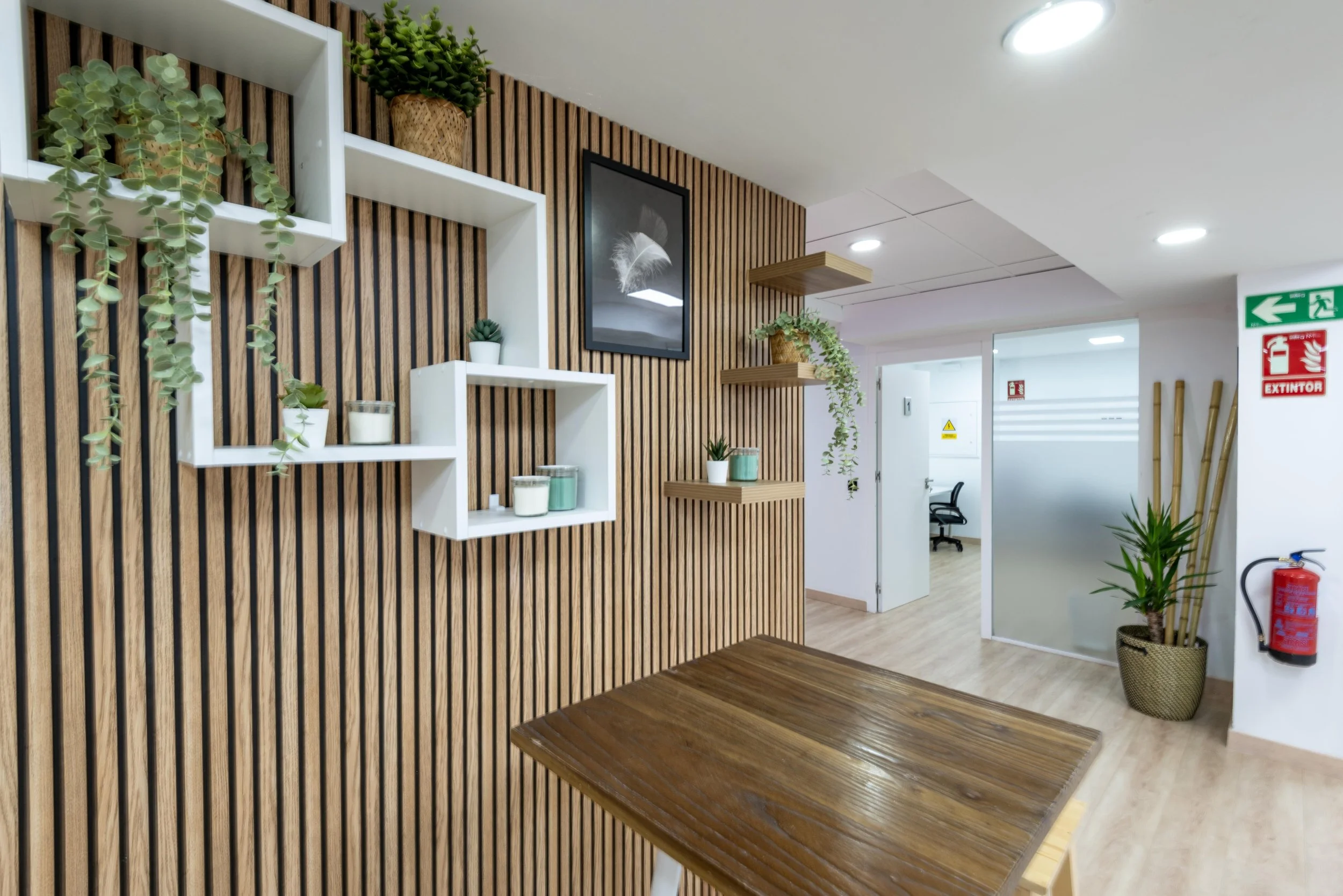 Estancia Común mesa cuadro planta TT SpaceWork