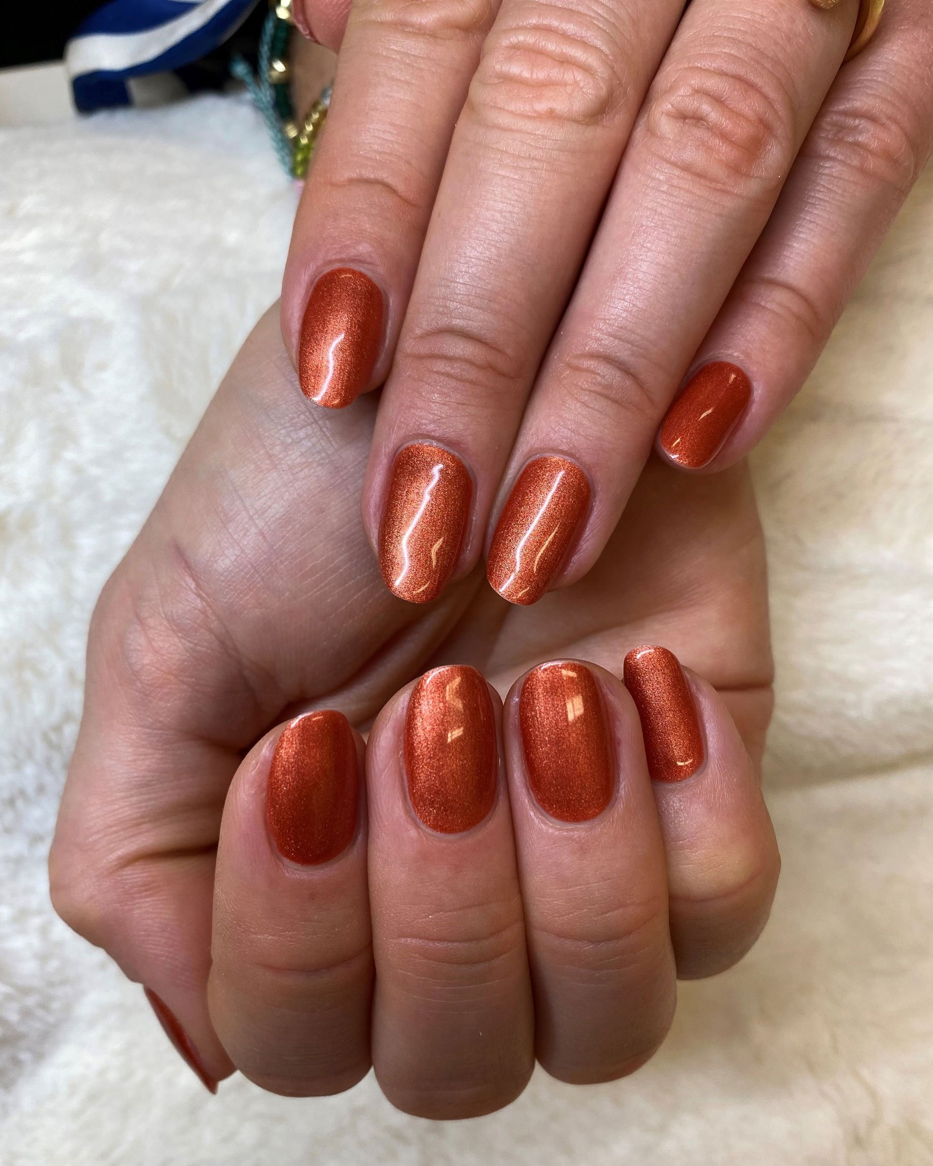Kessia Nails Luzern - Manicure Metallic Rot.jpg