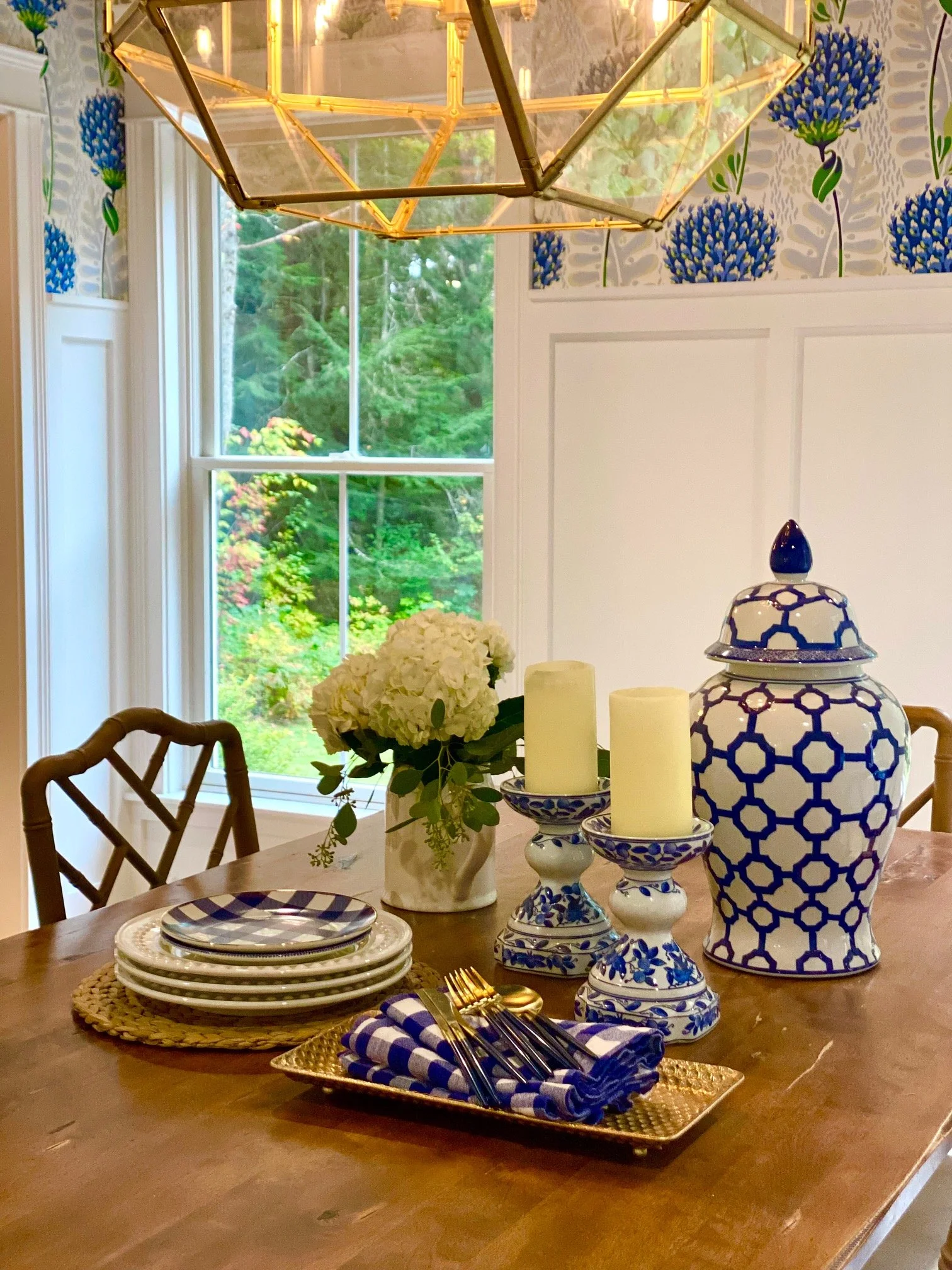 DR table setting.jpg