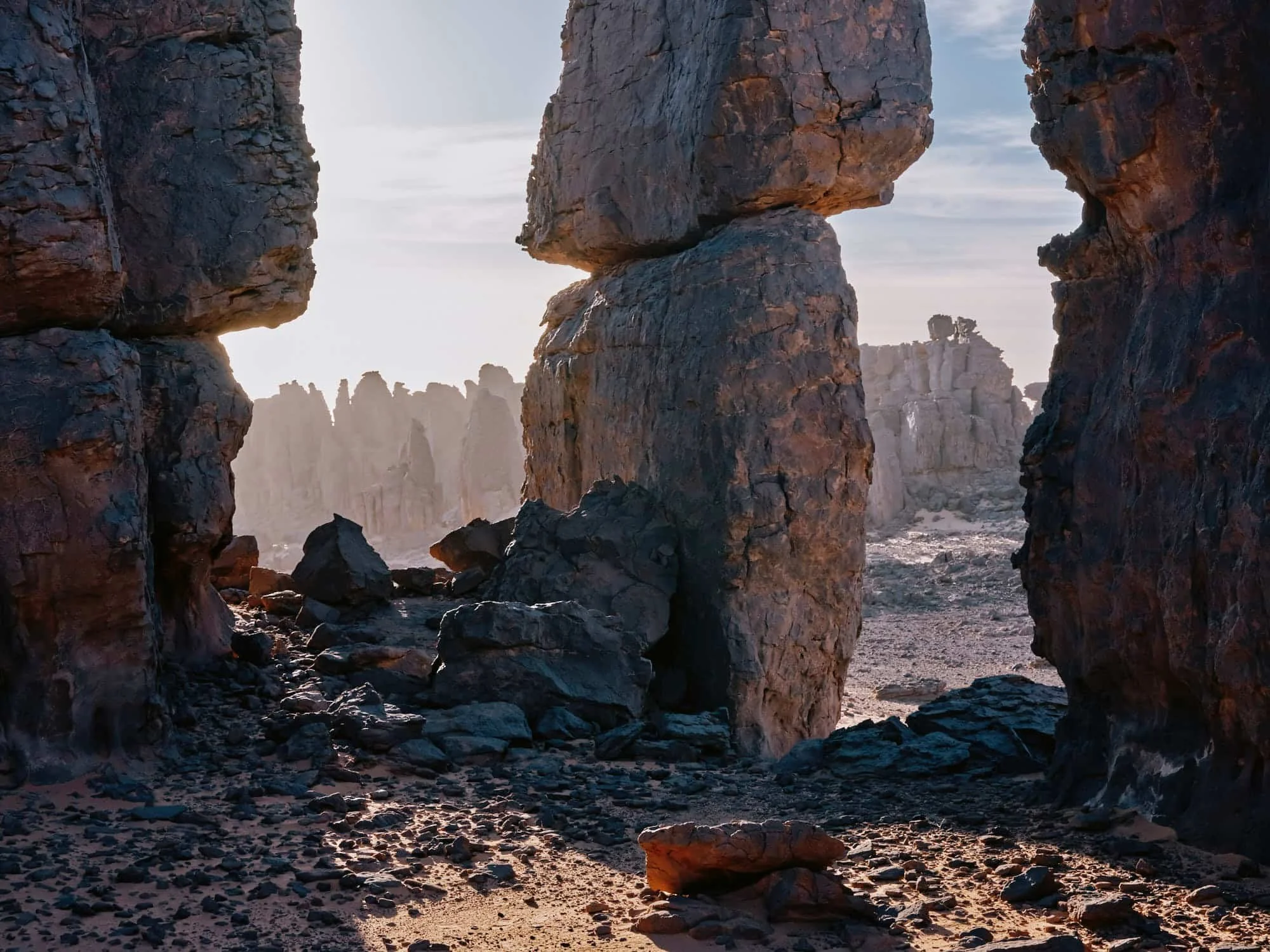 rocks-sahara.jpg