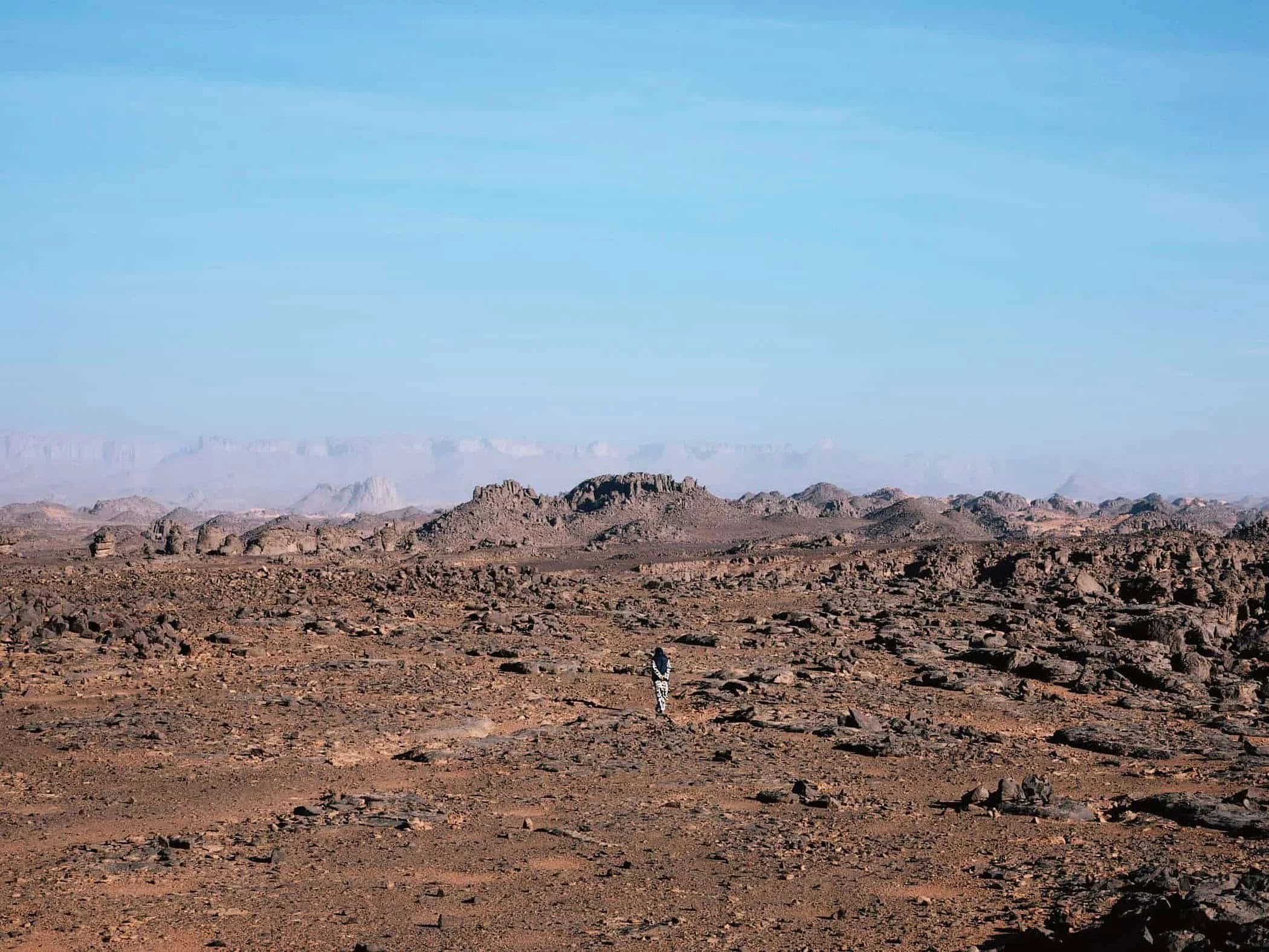 tuareg walking-distance.jpg