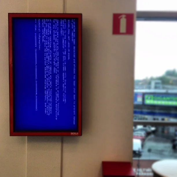 Stortavla gör reklam för Windows! Fett!