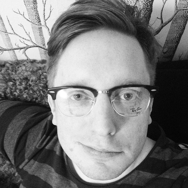 Fortsätter prova bågar.