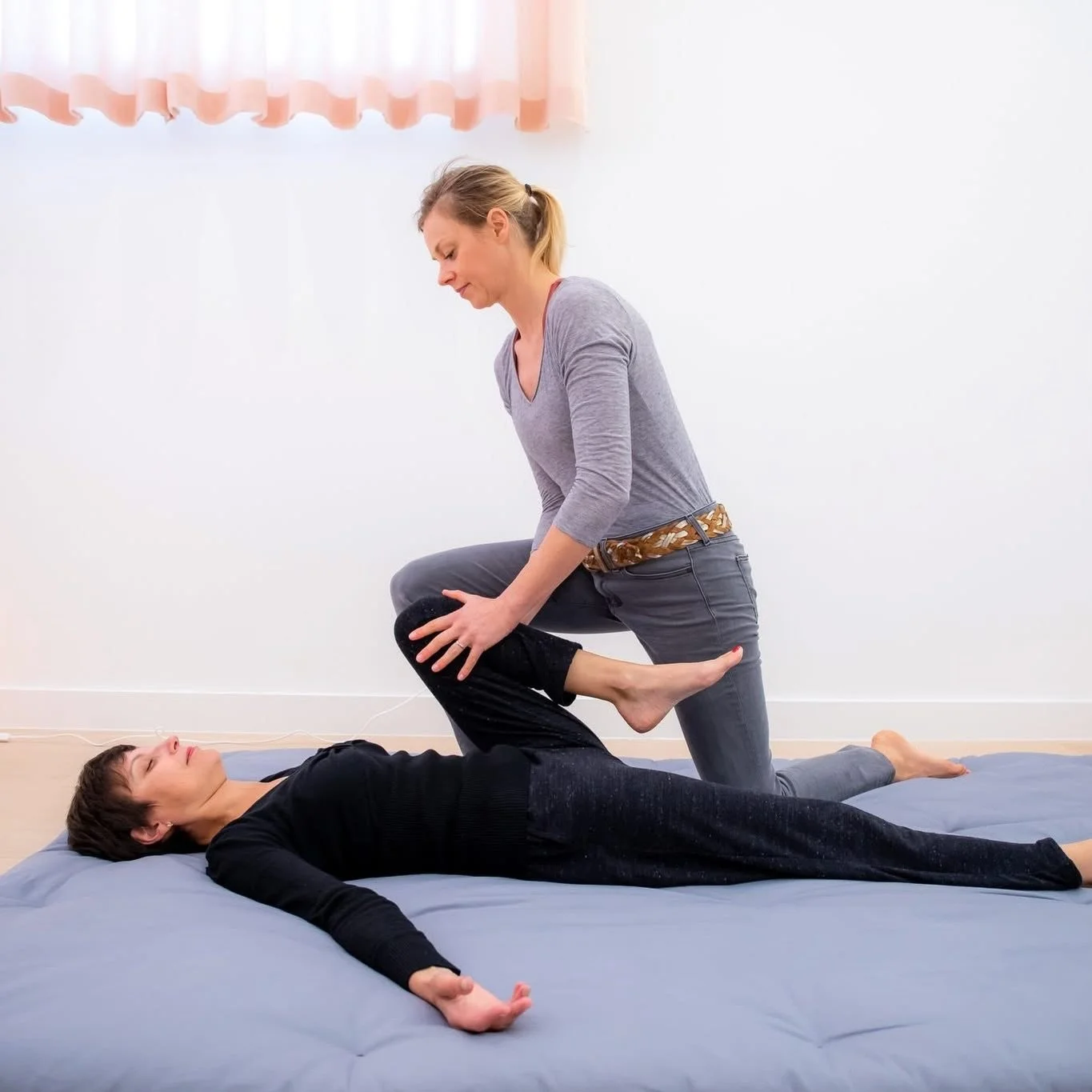 Book your 💆&zwj;♀️ Shiatsu or🦶Foot Reflexology from 30th December to end 2o25 on a high note ☄️💫

💻: info@stableclaire.com 
📱Whatsapp: +33 06 76 87 84 85
Check ℹ️ on my website: www.stableclaire.com