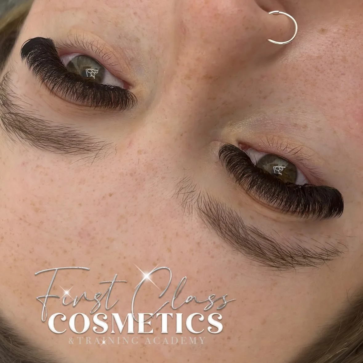 Booked &amp; Lashed 🪄

❔Russian full set 
💸 &pound;50
🔍 @firstclasssuppliesx 
📍219 St Marks Road, DY4 0SZ

 📱07864362118 for enquiries 
Booking link can be found in our bio🤍

#lashtechnician #russianlashes #fullset