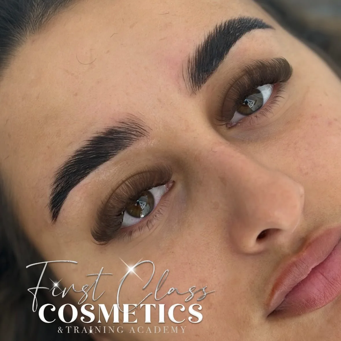 Less stress, More lashes 💆🏽&zwj;♀️

Our lash&amp;Brow lamination combination deal is still available to book via the website💻

❔Lash&amp;Brow lamination combination 
💸 &pound;60
🔍 @phoebtopia @buffbrowz 
📍219 St Marks Road, DY4 0SZ