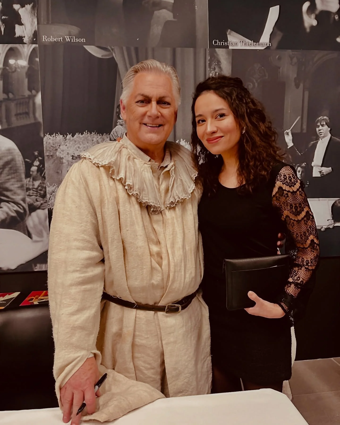 With the incredible Greg Kunde after his opening night of Pagliacci @comunalebologna 

I remember loving his recordings when I was little, and hearing him live is always a breathtaking experience that reminds me why I fell in love with opera 🎭🎶

@m