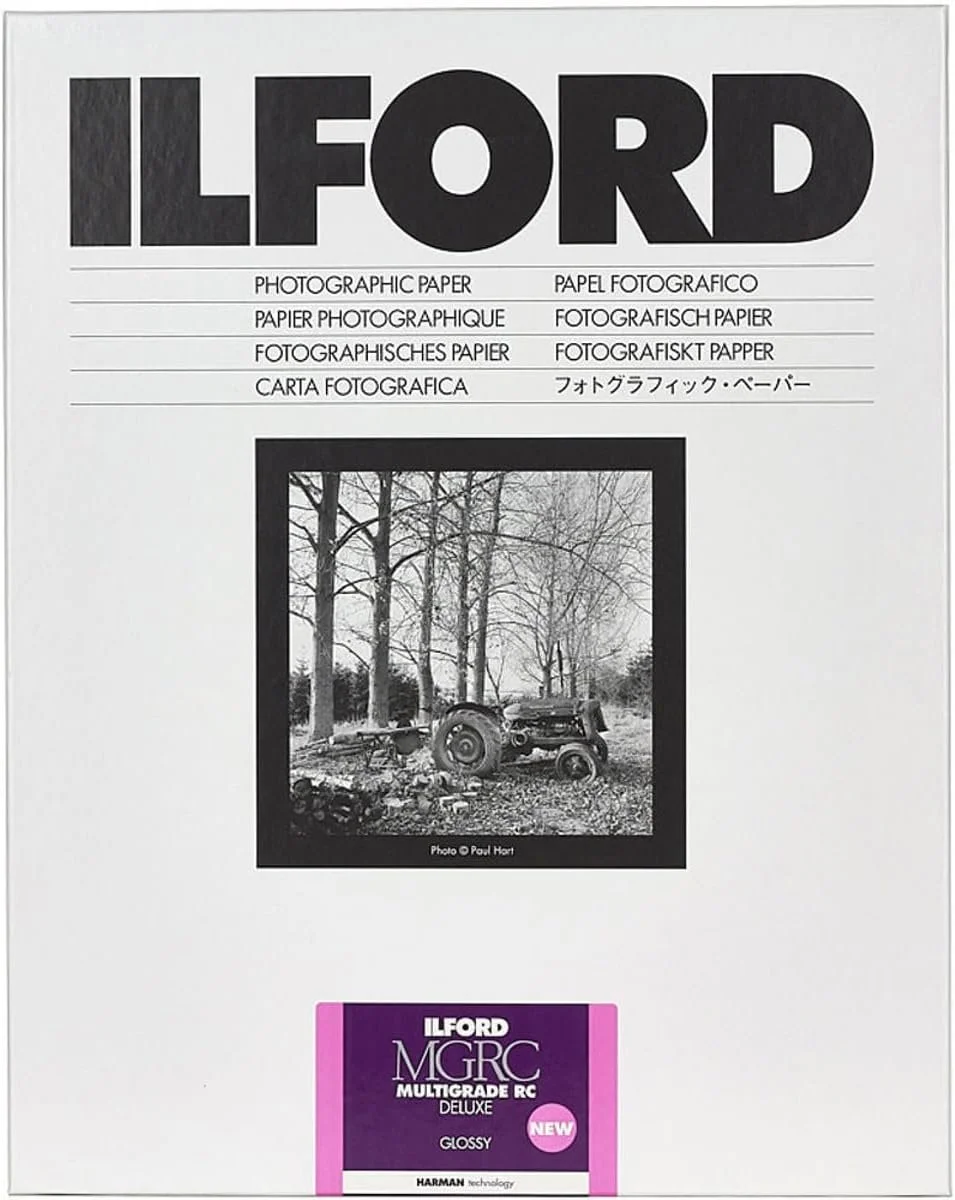 Ilford Multigrade V RC Deluxe Glossy Surface Black & White Photo Paper, 16x20, 10 Sheets