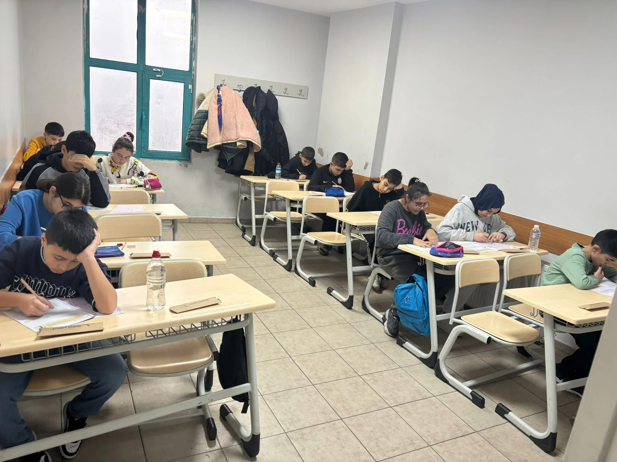 bursluluk sınavı sefaköy fotoğraf.jpg
