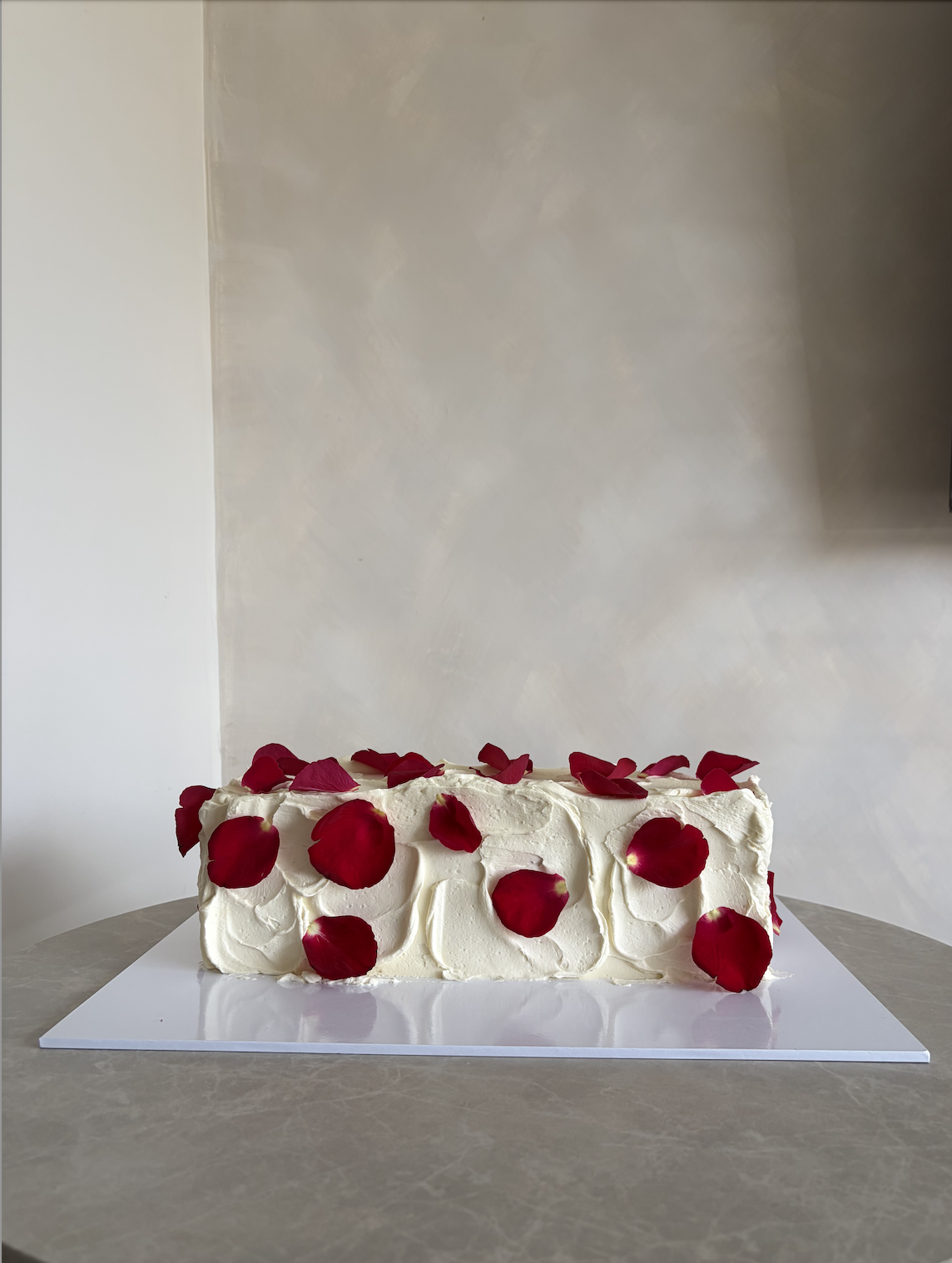 Rectangle petal cake with swopping buttercream