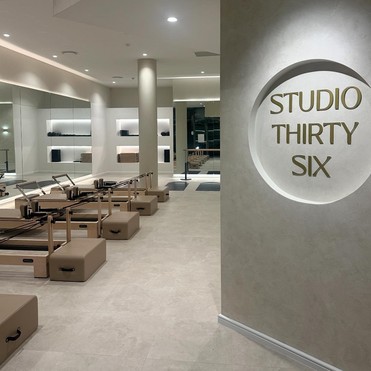 Studio Shots&hellip;🖤

Step into our space where strength meets peacefulness. 
Studio Thirty Six is dedicated for you to find balance, challenge yourself, and connect with an amazing community! 
Everyone is welcome&hellip;
🖤🖤🖤

#pilatesreformer #
