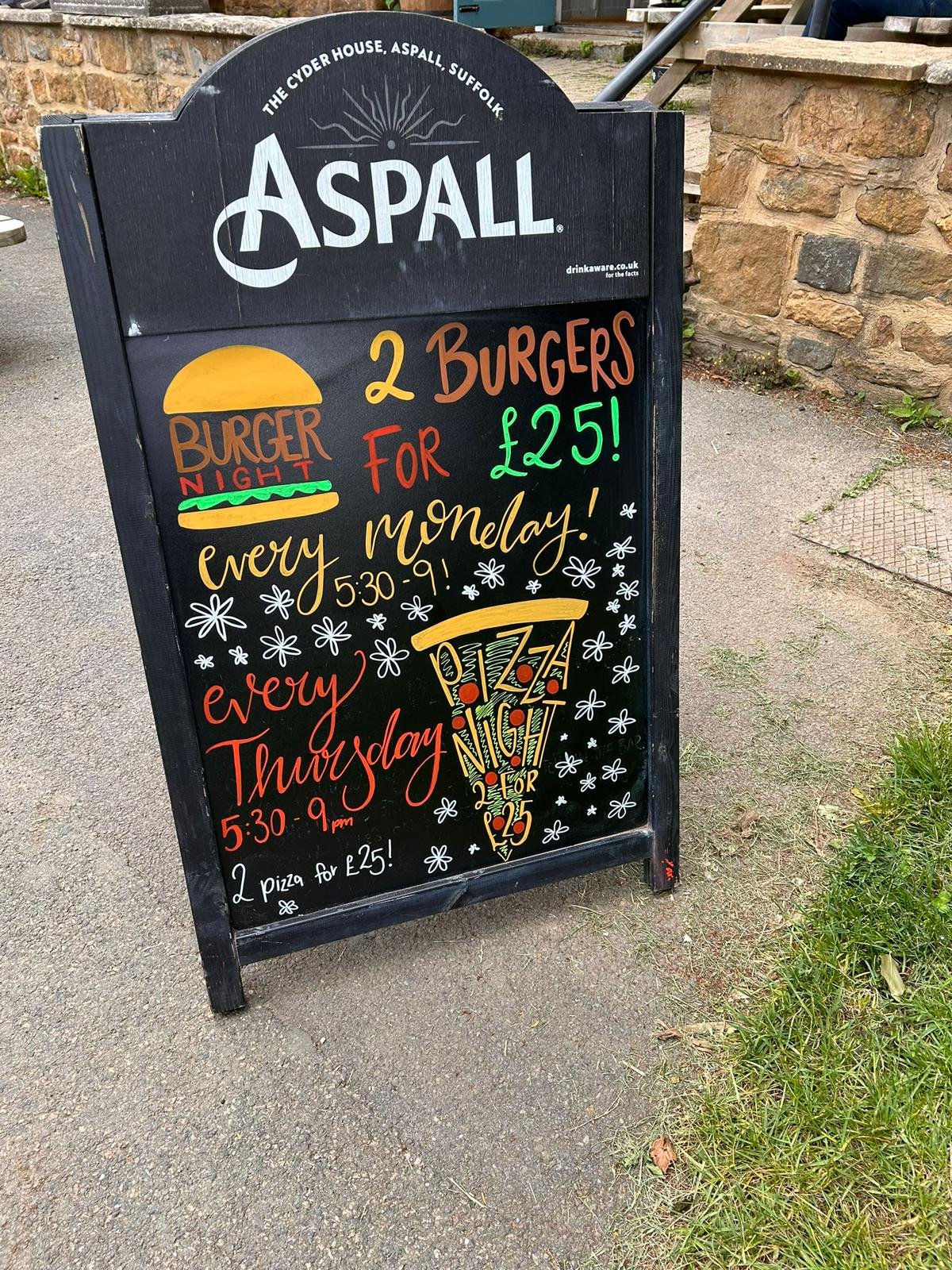 WhatsApp Image 2024-10-05 at 15.56.46_803bf301.jpg