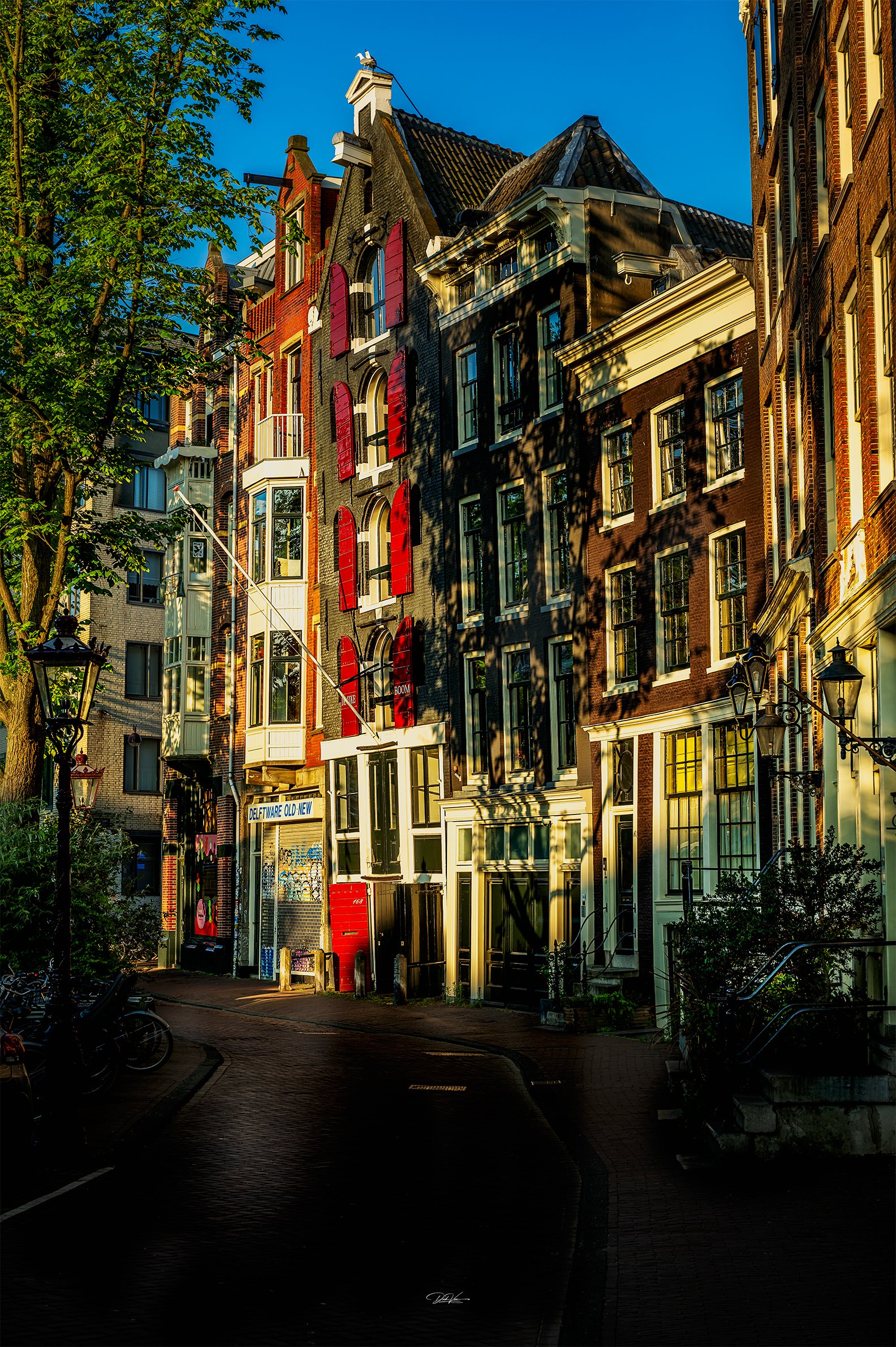 Amsterdam_House_2_lr.jpeg