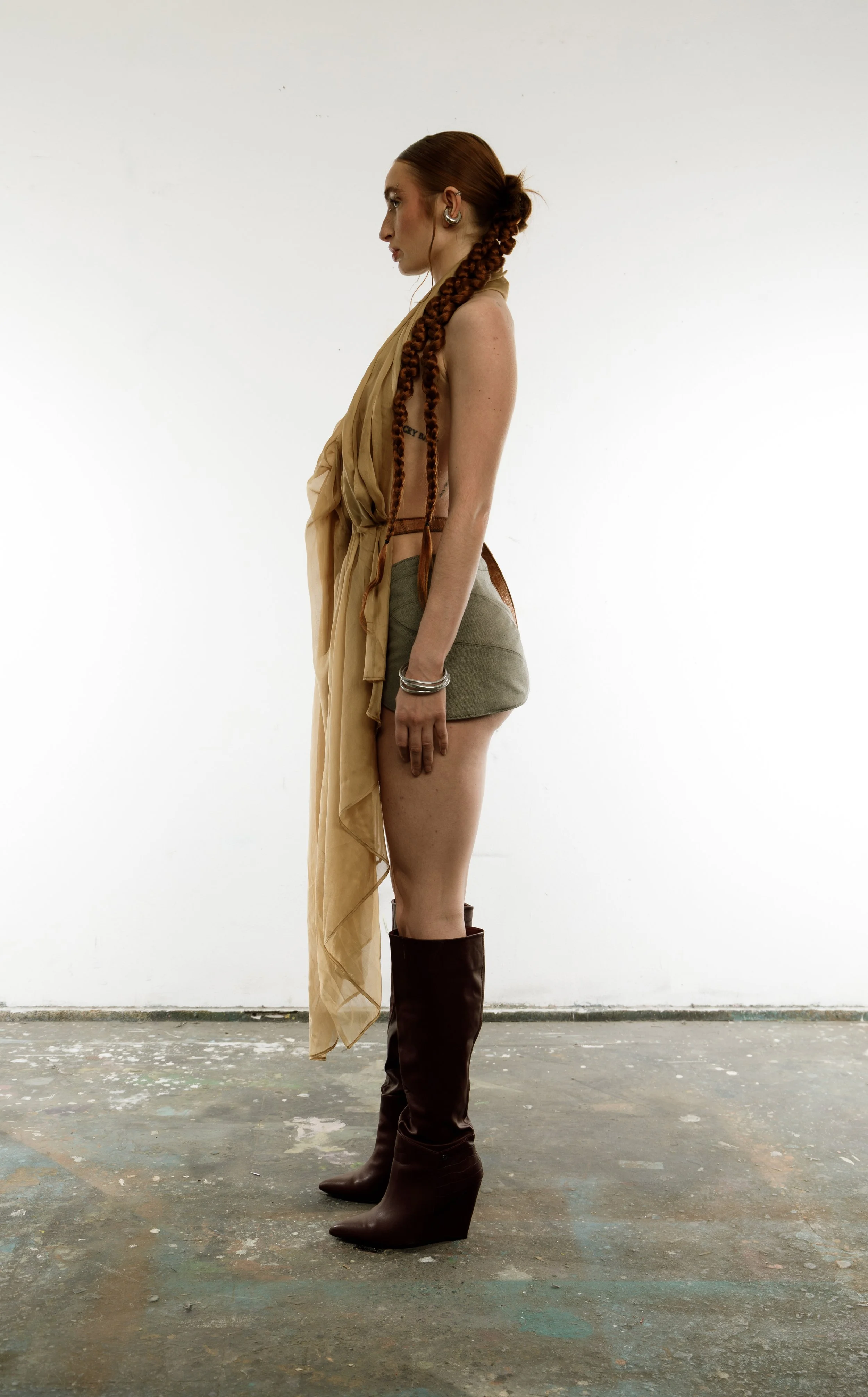 neck holder side.jpg