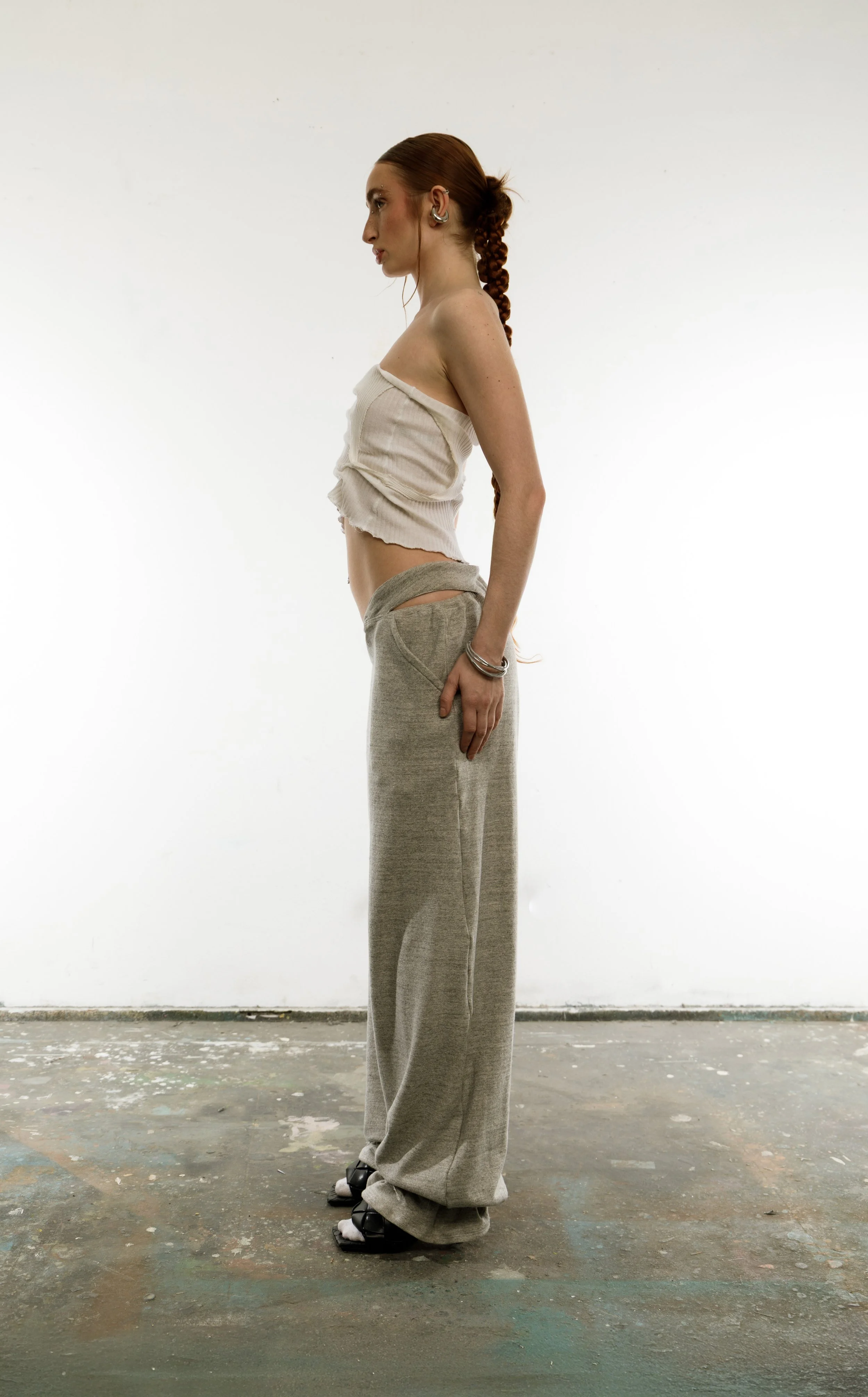 sodr sweatpants full look.jpg