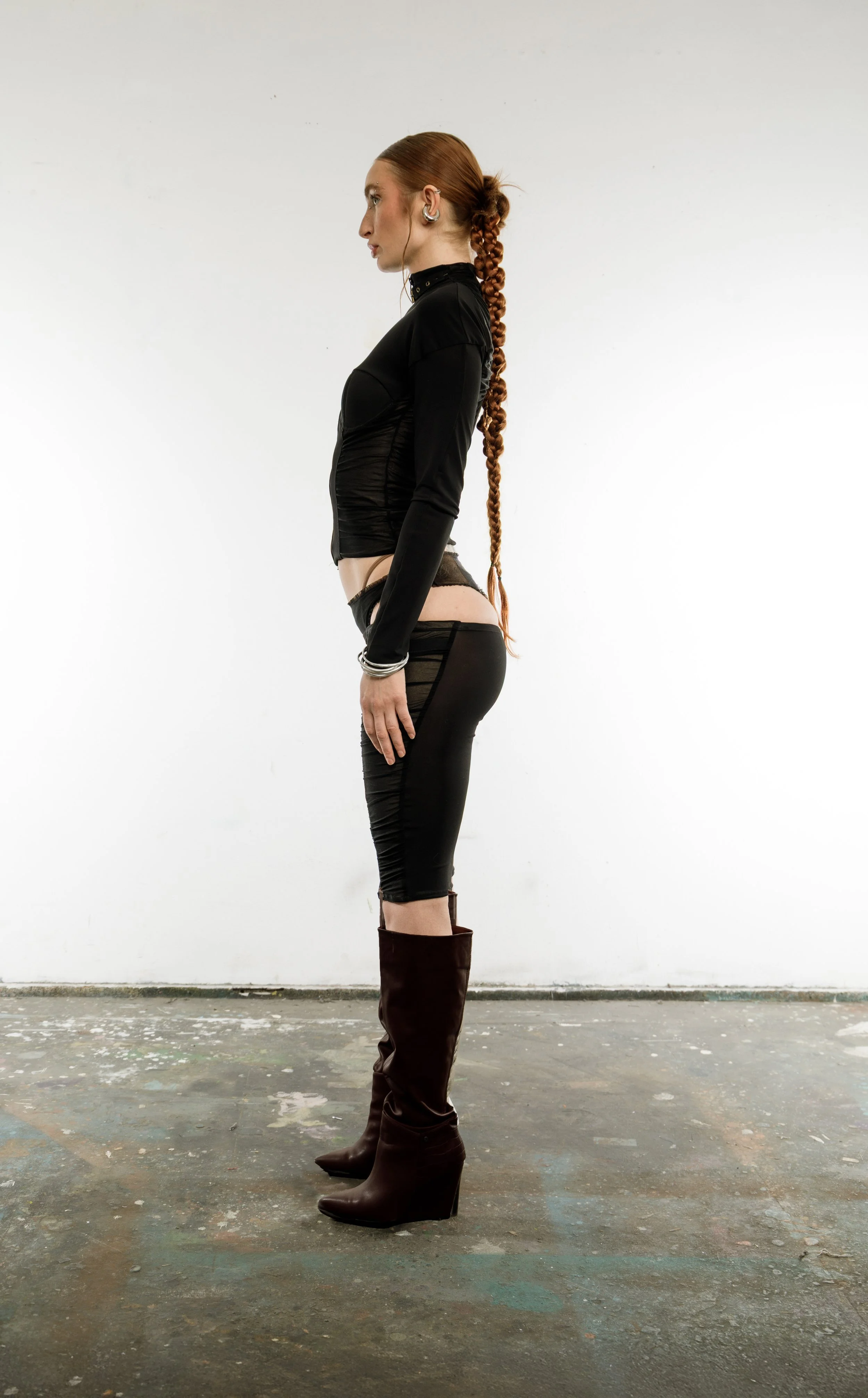 low belted black and jacket full look side.jpg