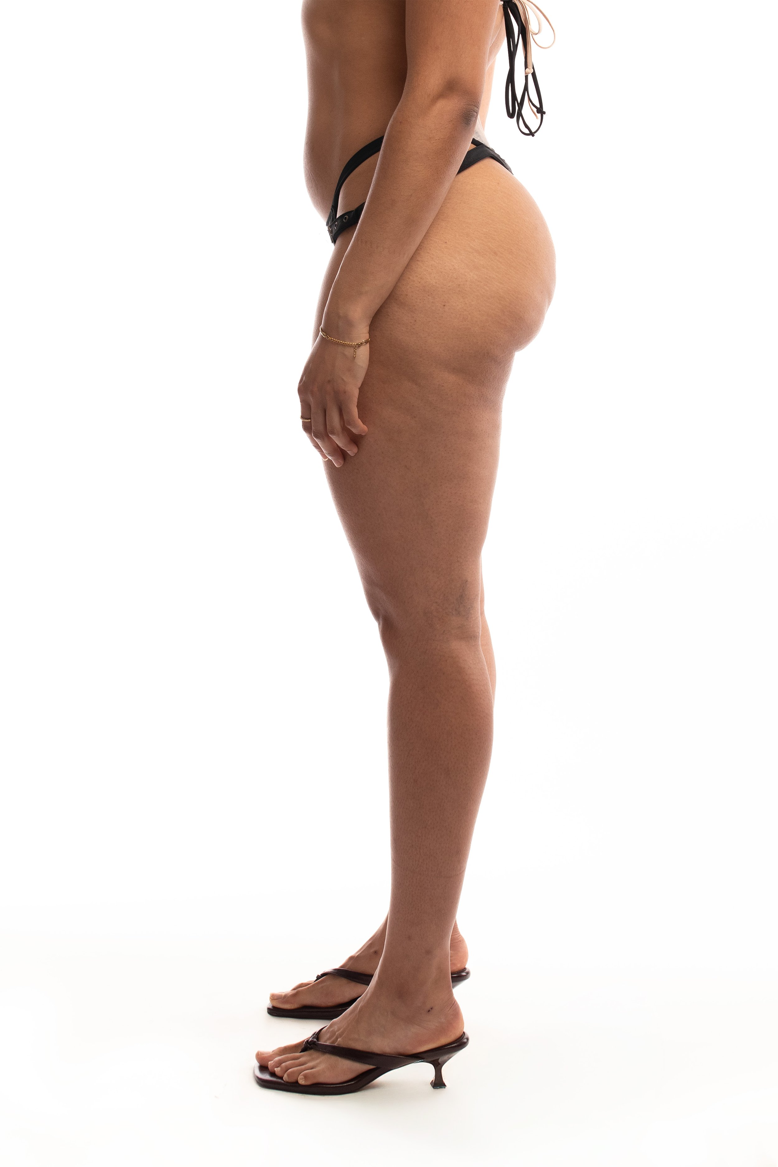 Black Belted Bottom Side Zoom Down - Alero.jpg