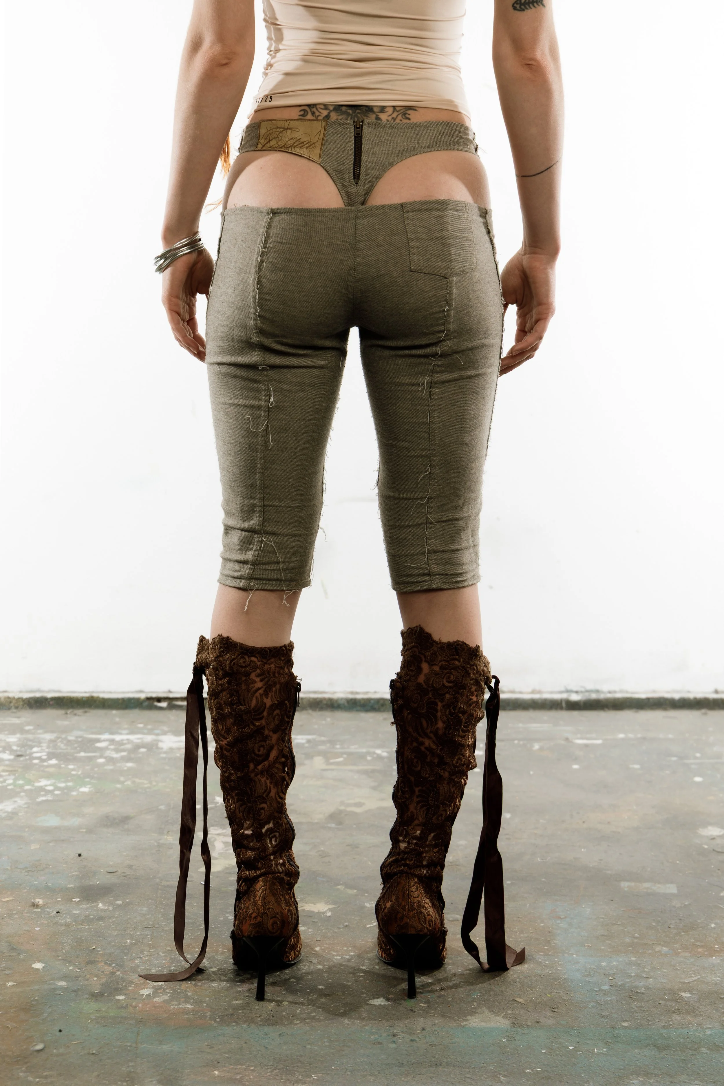 low belted twill close up back.jpg