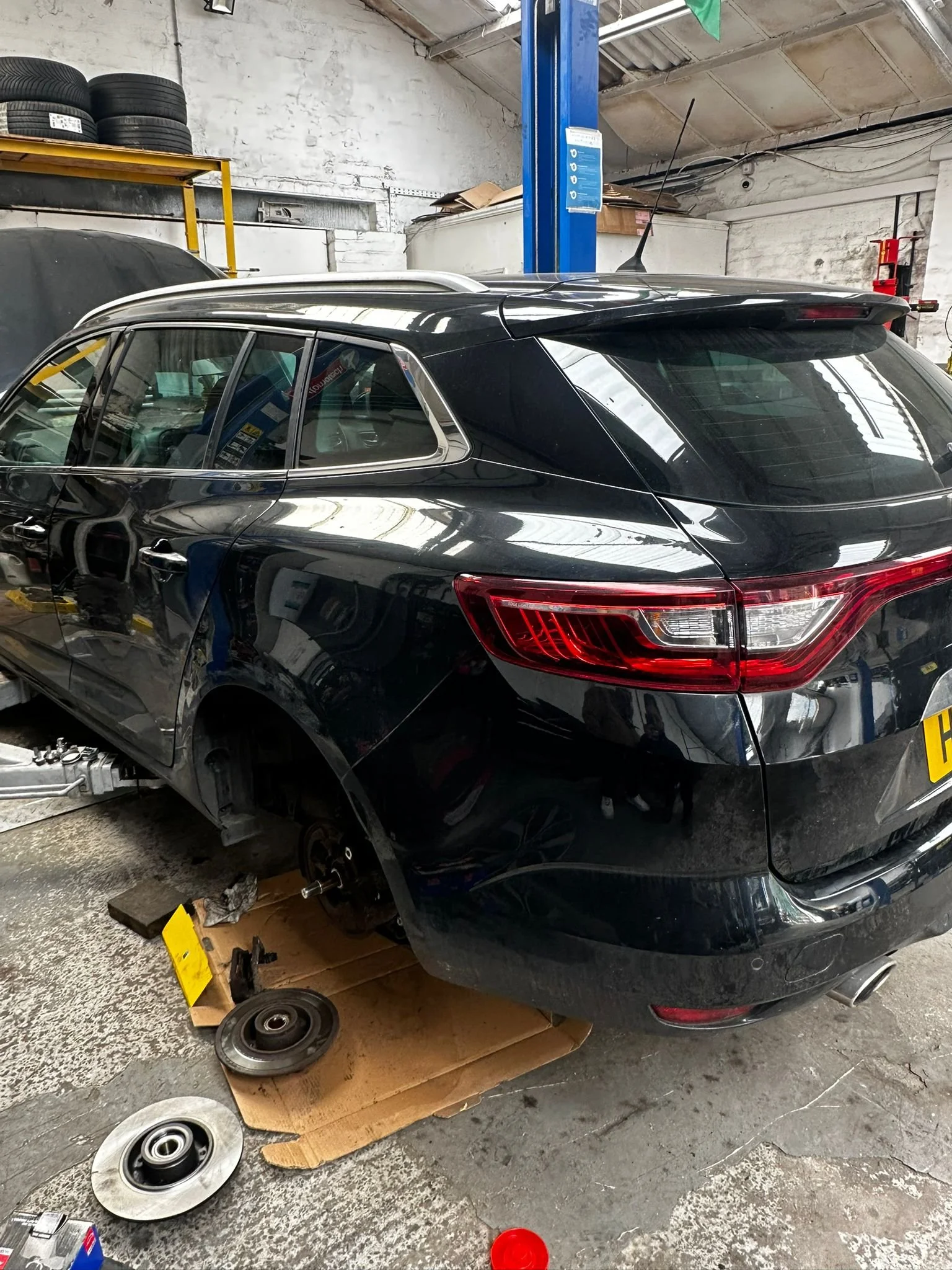 Renault Megane Brake Discs and Pads.jpeg