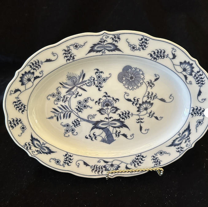 Blue Danube Blue onion 12" Oval Platter Japan