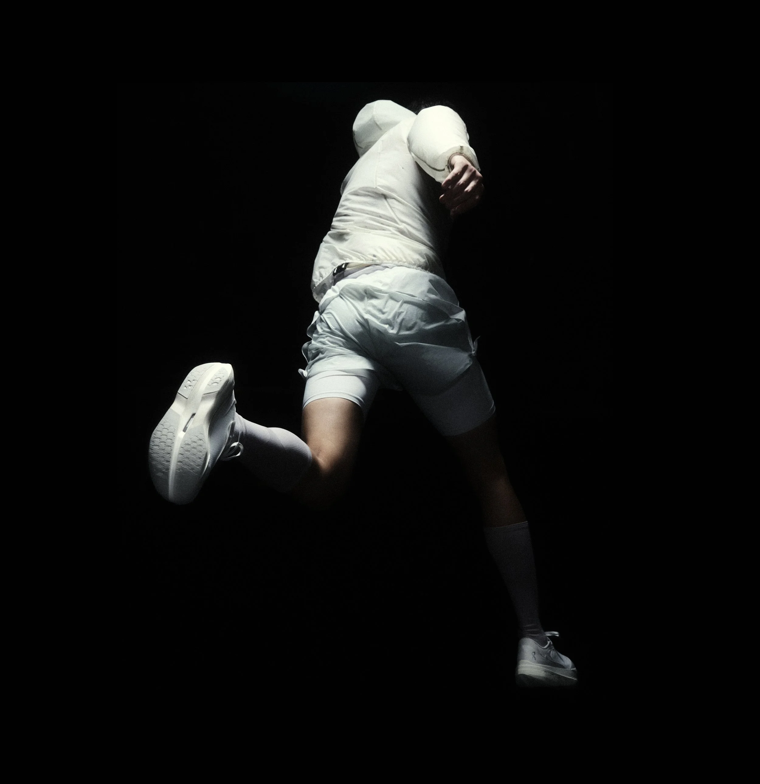 ss26-on_x_paf-pad-head_to_toe_still-rgb-05.jpg