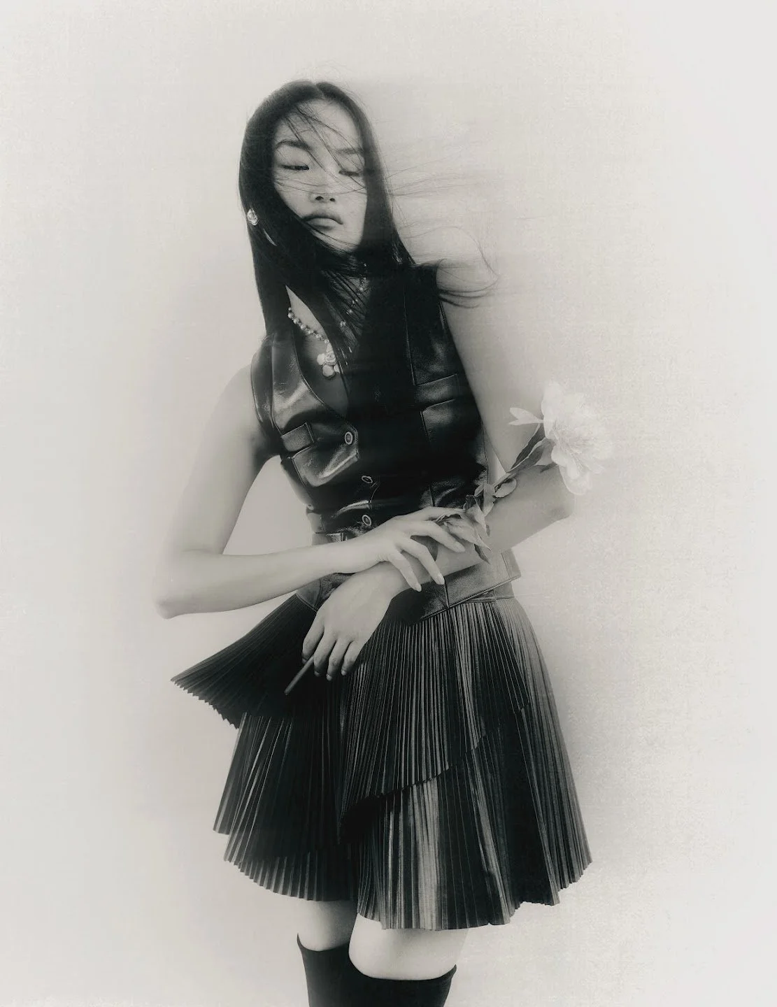 WONDERLAND MAGAZINE - SPIRIT OF FLOWERS